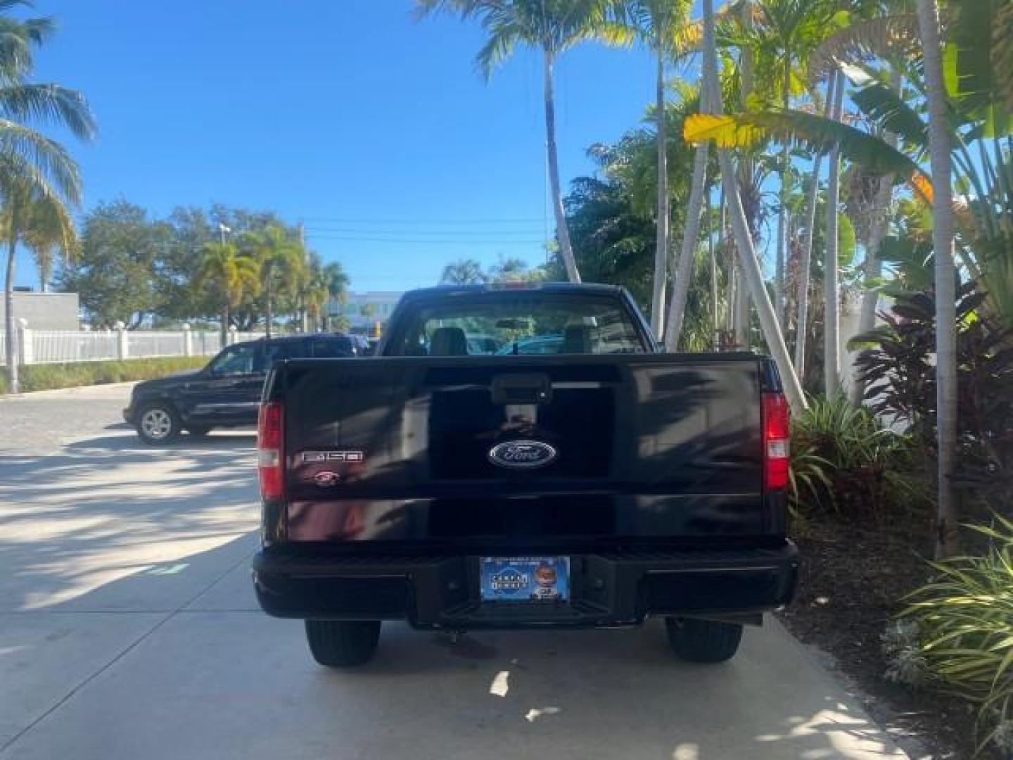 2004 Black /Flint Ford F-150 STX LOW MILES 46,755 4WD (1FTRF14W54N) with an 4.6L EFI V8 Engine engine, Automatic transmission, located at 4701 North Dixie Hwy, Pompano Beach, FL, 33064, (954) 422-2889, 26.240938, -80.123474 - OUR WEBPAGE FLORIDACARS1.COM HAS OVER 100 PHOTOS AND FREE CARFAX LINK 2004 FORD F-150 STX 4WD WE HAVE THE LOWEST MILEAGE ONE FOR SALE IN THE COUNTRY 46,755 VIN: 1FTRF14W54NB29502 1 F T R F 1 4 W 5 4 N B 2 9 5 0 2 PICKUP 4.6L V8 F SOHC 16V GASOLINE 18 MPG REAR WHEEL DRIVE W/ 4X4 Features 4WD/AWD ABS - Photo#34