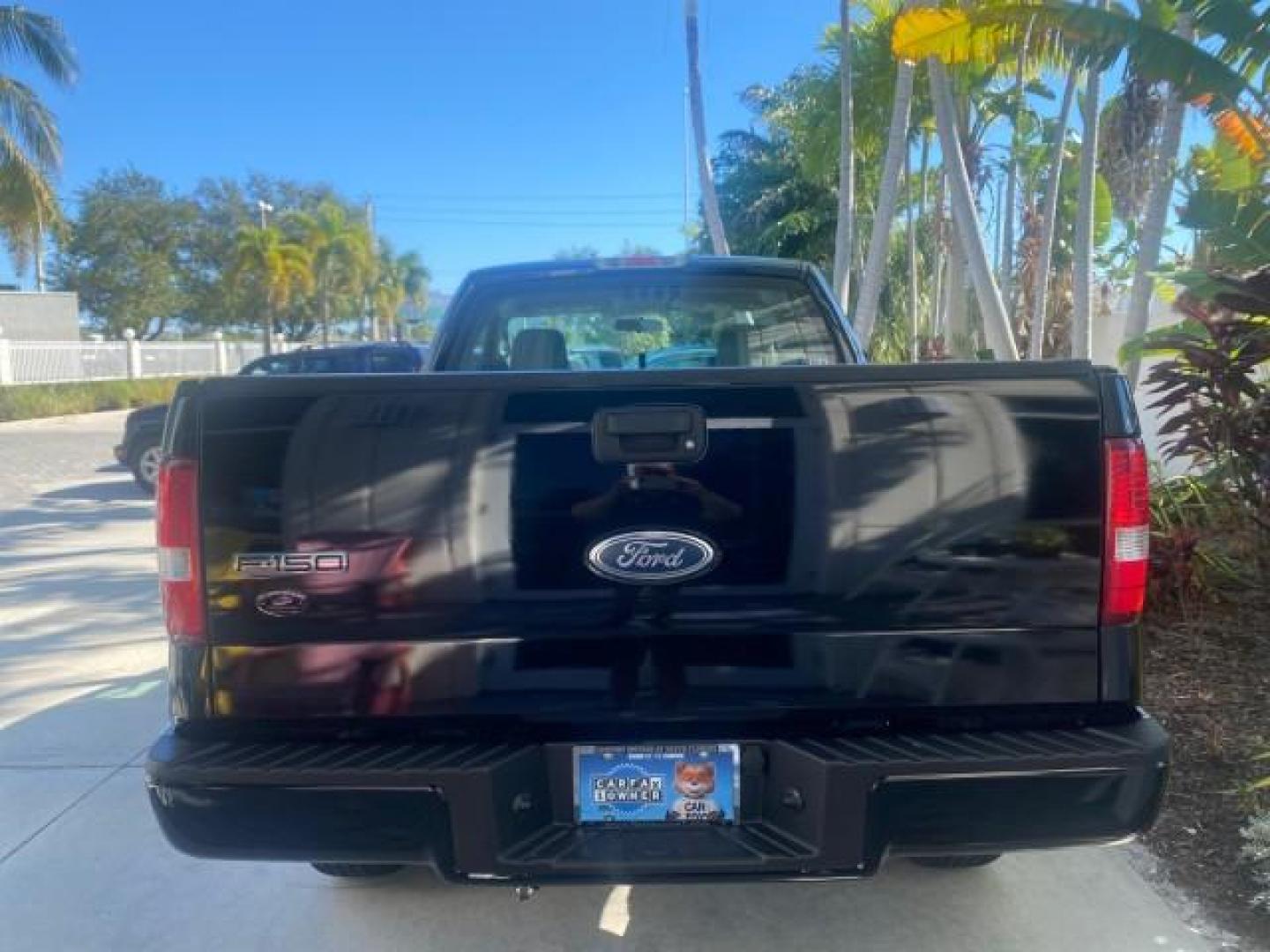 2004 Black /Flint Ford F-150 STX LOW MILES 46,755 4WD (1FTRF14W54N) with an 4.6L EFI V8 Engine engine, Automatic transmission, located at 4701 North Dixie Hwy, Pompano Beach, FL, 33064, (954) 422-2889, 26.240938, -80.123474 - OUR WEBPAGE FLORIDACARS1.COM HAS OVER 100 PHOTOS AND FREE CARFAX LINK 2004 FORD F-150 STX 4WD WE HAVE THE LOWEST MILEAGE ONE FOR SALE IN THE COUNTRY 46,755 VIN: 1FTRF14W54NB29502 1 F T R F 1 4 W 5 4 N B 2 9 5 0 2 PICKUP 4.6L V8 F SOHC 16V GASOLINE 18 MPG REAR WHEEL DRIVE W/ 4X4 Features 4WD/AWD ABS - Photo#35
