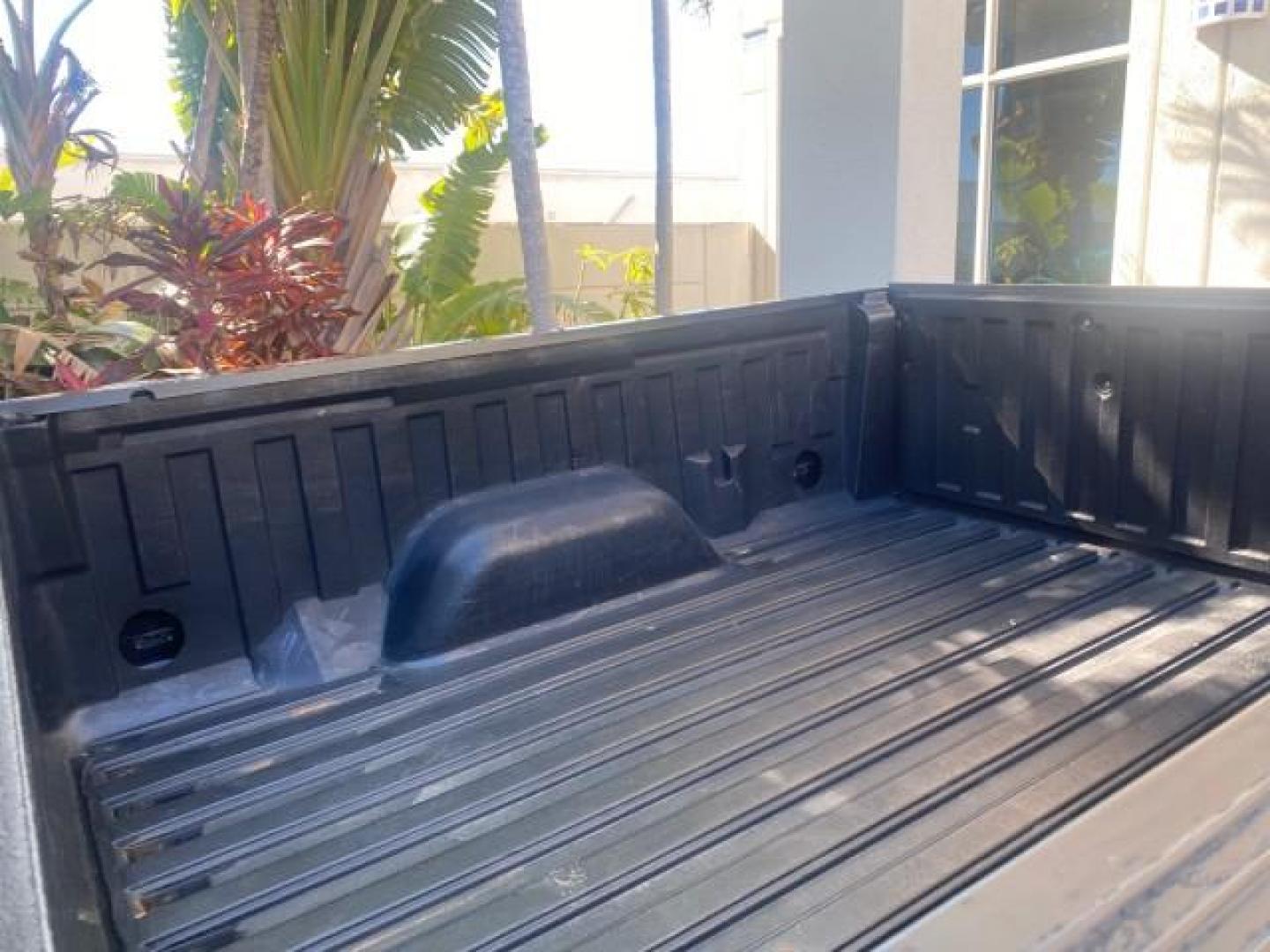 2004 Black /Flint Ford F-150 STX LOW MILES 46,755 4WD (1FTRF14W54N) with an 4.6L EFI V8 Engine engine, Automatic transmission, located at 4701 North Dixie Hwy, Pompano Beach, FL, 33064, (954) 422-2889, 26.240938, -80.123474 - OUR WEBPAGE FLORIDACARS1.COM HAS OVER 100 PHOTOS AND FREE CARFAX LINK 2004 FORD F-150 STX 4WD WE HAVE THE LOWEST MILEAGE ONE FOR SALE IN THE COUNTRY 46,755 VIN: 1FTRF14W54NB29502 1 F T R F 1 4 W 5 4 N B 2 9 5 0 2 PICKUP 4.6L V8 F SOHC 16V GASOLINE 18 MPG REAR WHEEL DRIVE W/ 4X4 Features 4WD/AWD ABS - Photo#82