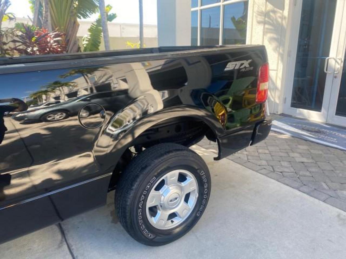 2004 Black /Flint Ford F-150 STX LOW MILES 46,755 4WD (1FTRF14W54N) with an 4.6L EFI V8 Engine engine, Automatic transmission, located at 4701 North Dixie Hwy, Pompano Beach, FL, 33064, (954) 422-2889, 26.240938, -80.123474 - OUR WEBPAGE FLORIDACARS1.COM HAS OVER 100 PHOTOS AND FREE CARFAX LINK 2004 FORD F-150 STX 4WD WE HAVE THE LOWEST MILEAGE ONE FOR SALE IN THE COUNTRY 46,755 VIN: 1FTRF14W54NB29502 1 F T R F 1 4 W 5 4 N B 2 9 5 0 2 PICKUP 4.6L V8 F SOHC 16V GASOLINE 18 MPG REAR WHEEL DRIVE W/ 4X4 Features 4WD/AWD ABS - Photo#84