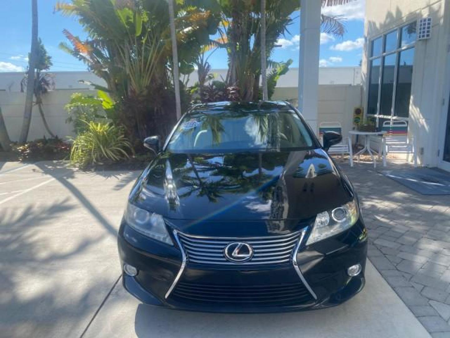 2013 Obsidian /Parchment Lexus ES 350 4dr Sdn LOW MILES 17,959 1 OWNER (JTHBK1GGXD2) with an 3.5L DOHC SFI 24-Valve V6 Engine engine, Automatic transmission, located at 4701 North Dixie Hwy, Pompano Beach, FL, 33064, (954) 422-2889, 26.240938, -80.123474 - OUR WEBPAGE FLORIDACARS1.COM HAS OVER 100 PHOTOS AND FREE CARFAX LINK 2013 LEXUS ES 350 - THIS IS THE LOWEST MILEAGE ONE IN THE COUNTRY FOR SALE 17,959 VIN: JTHBK1GGXD2003380 J T H B K 1 G G X D 2 0 0 3 3 8 0 SEDAN 4 DR 3.5L V6 F DOHC 24V GASOLINE 31 MPG FRONT WHEEL DRIVE Features A/C Seat(s) ABS Br - Photo#2