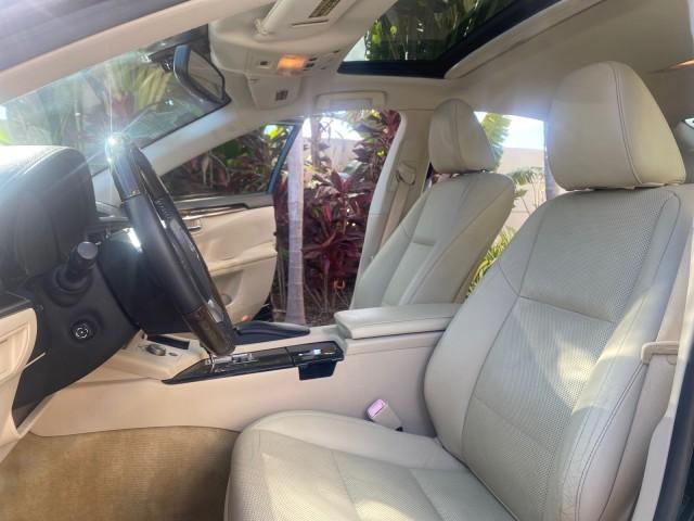 2013 Obsidian /Parchment Lexus ES 350 4dr Sdn LOW MILES 17,959 1 OWNER (JTHBK1GGXD2) with an 3.5L DOHC SFI 24-Valve V6 Engine engine, Automatic transmission, located at 4701 North Dixie Hwy, Pompano Beach, FL, 33064, (954) 422-2889, 26.240938, -80.123474 - OUR WEBPAGE FLORIDACARS1.COM HAS OVER 100 PHOTOS AND FREE CARFAX LINK 2013 LEXUS ES 350 - THIS IS THE LOWEST MILEAGE ONE IN THE COUNTRY FOR SALE 17,959 VIN: JTHBK1GGXD2003380 J T H B K 1 G G X D 2 0 0 3 3 8 0 SEDAN 4 DR 3.5L V6 F DOHC 24V GASOLINE 31 MPG FRONT WHEEL DRIVE Features A/C Seat(s) ABS Br - Photo#10