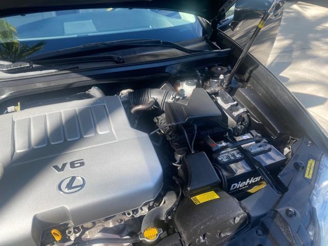 2013 Obsidian /Parchment Lexus ES 350 4dr Sdn LOW MILES 17,959 1 OWNER (JTHBK1GGXD2) with an 3.5L DOHC SFI 24-Valve V6 Engine engine, Automatic transmission, located at 4701 North Dixie Hwy, Pompano Beach, FL, 33064, (954) 422-2889, 26.240938, -80.123474 - OUR WEBPAGE FLORIDACARS1.COM HAS OVER 100 PHOTOS AND FREE CARFAX LINK 2013 LEXUS ES 350 - THIS IS THE LOWEST MILEAGE ONE IN THE COUNTRY FOR SALE 17,959 VIN: JTHBK1GGXD2003380 J T H B K 1 G G X D 2 0 0 3 3 8 0 SEDAN 4 DR 3.5L V6 F DOHC 24V GASOLINE 31 MPG FRONT WHEEL DRIVE Features A/C Seat(s) ABS Br - Photo#24