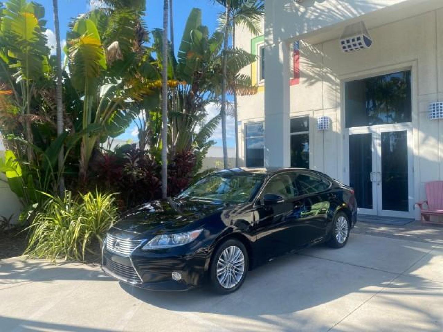 2013 Obsidian /Parchment Lexus ES 350 4dr Sdn LOW MILES 17,959 1 OWNER (JTHBK1GGXD2) with an 3.5L DOHC SFI 24-Valve V6 Engine engine, Automatic transmission, located at 4701 North Dixie Hwy, Pompano Beach, FL, 33064, (954) 422-2889, 26.240938, -80.123474 - OUR WEBPAGE FLORIDACARS1.COM HAS OVER 100 PHOTOS AND FREE CARFAX LINK 2013 LEXUS ES 350 - THIS IS THE LOWEST MILEAGE ONE IN THE COUNTRY FOR SALE 17,959 VIN: JTHBK1GGXD2003380 J T H B K 1 G G X D 2 0 0 3 3 8 0 SEDAN 4 DR 3.5L V6 F DOHC 24V GASOLINE 31 MPG FRONT WHEEL DRIVE Features A/C Seat(s) ABS Br - Photo#27
