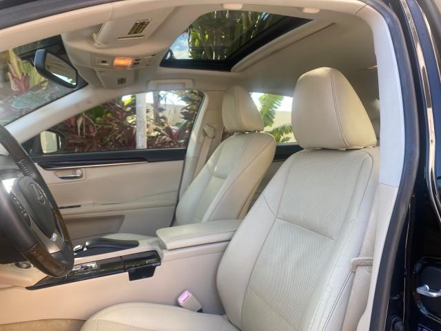 2013 Obsidian /Parchment Lexus ES 350 4dr Sdn LOW MILES 17,959 1 OWNER (JTHBK1GGXD2) with an 3.5L DOHC SFI 24-Valve V6 Engine engine, Automatic transmission, located at 4701 North Dixie Hwy, Pompano Beach, FL, 33064, (954) 422-2889, 26.240938, -80.123474 - OUR WEBPAGE FLORIDACARS1.COM HAS OVER 100 PHOTOS AND FREE CARFAX LINK 2013 LEXUS ES 350 - THIS IS THE LOWEST MILEAGE ONE IN THE COUNTRY FOR SALE 17,959 VIN: JTHBK1GGXD2003380 J T H B K 1 G G X D 2 0 0 3 3 8 0 SEDAN 4 DR 3.5L V6 F DOHC 24V GASOLINE 31 MPG FRONT WHEEL DRIVE Features A/C Seat(s) ABS Br - Photo#41