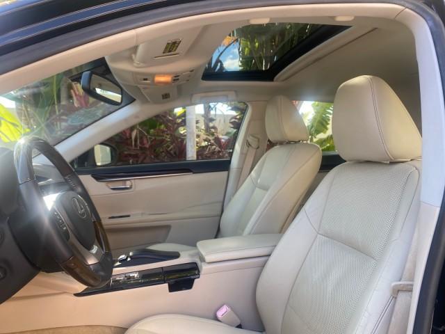 2013 Obsidian /Parchment Lexus ES 350 4dr Sdn LOW MILES 17,959 1 OWNER (JTHBK1GGXD2) with an 3.5L DOHC SFI 24-Valve V6 Engine engine, Automatic transmission, located at 4701 North Dixie Hwy, Pompano Beach, FL, 33064, (954) 422-2889, 26.240938, -80.123474 - OUR WEBPAGE FLORIDACARS1.COM HAS OVER 100 PHOTOS AND FREE CARFAX LINK 2013 LEXUS ES 350 - THIS IS THE LOWEST MILEAGE ONE IN THE COUNTRY FOR SALE 17,959 VIN: JTHBK1GGXD2003380 J T H B K 1 G G X D 2 0 0 3 3 8 0 SEDAN 4 DR 3.5L V6 F DOHC 24V GASOLINE 31 MPG FRONT WHEEL DRIVE Features A/C Seat(s) ABS Br - Photo#42