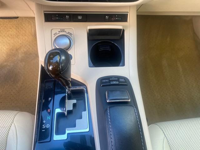 2013 Obsidian /Parchment Lexus ES 350 4dr Sdn LOW MILES 17,959 1 OWNER (JTHBK1GGXD2) with an 3.5L DOHC SFI 24-Valve V6 Engine engine, Automatic transmission, located at 4701 North Dixie Hwy, Pompano Beach, FL, 33064, (954) 422-2889, 26.240938, -80.123474 - OUR WEBPAGE FLORIDACARS1.COM HAS OVER 100 PHOTOS AND FREE CARFAX LINK 2013 LEXUS ES 350 - THIS IS THE LOWEST MILEAGE ONE IN THE COUNTRY FOR SALE 17,959 VIN: JTHBK1GGXD2003380 J T H B K 1 G G X D 2 0 0 3 3 8 0 SEDAN 4 DR 3.5L V6 F DOHC 24V GASOLINE 31 MPG FRONT WHEEL DRIVE Features A/C Seat(s) ABS Br - Photo#62
