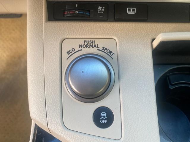 2013 Obsidian /Parchment Lexus ES 350 4dr Sdn LOW MILES 17,959 1 OWNER (JTHBK1GGXD2) with an 3.5L DOHC SFI 24-Valve V6 Engine engine, Automatic transmission, located at 4701 North Dixie Hwy, Pompano Beach, FL, 33064, (954) 422-2889, 26.240938, -80.123474 - OUR WEBPAGE FLORIDACARS1.COM HAS OVER 100 PHOTOS AND FREE CARFAX LINK 2013 LEXUS ES 350 - THIS IS THE LOWEST MILEAGE ONE IN THE COUNTRY FOR SALE 17,959 VIN: JTHBK1GGXD2003380 J T H B K 1 G G X D 2 0 0 3 3 8 0 SEDAN 4 DR 3.5L V6 F DOHC 24V GASOLINE 31 MPG FRONT WHEEL DRIVE Features A/C Seat(s) ABS Br - Photo#63