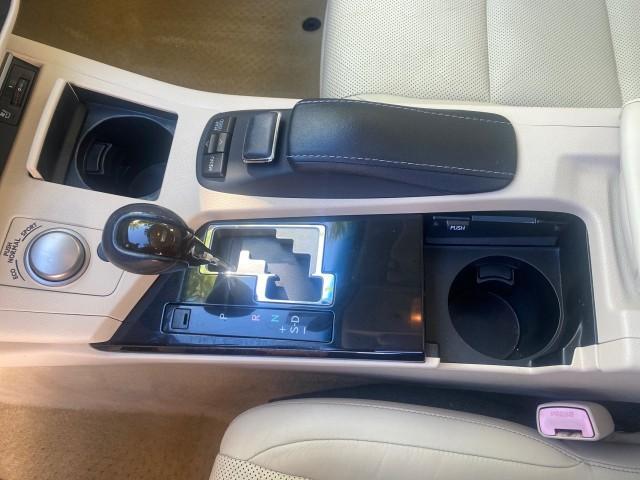 2013 Obsidian /Parchment Lexus ES 350 4dr Sdn LOW MILES 17,959 1 OWNER (JTHBK1GGXD2) with an 3.5L DOHC SFI 24-Valve V6 Engine engine, Automatic transmission, located at 4701 North Dixie Hwy, Pompano Beach, FL, 33064, (954) 422-2889, 26.240938, -80.123474 - OUR WEBPAGE FLORIDACARS1.COM HAS OVER 100 PHOTOS AND FREE CARFAX LINK 2013 LEXUS ES 350 - THIS IS THE LOWEST MILEAGE ONE IN THE COUNTRY FOR SALE 17,959 VIN: JTHBK1GGXD2003380 J T H B K 1 G G X D 2 0 0 3 3 8 0 SEDAN 4 DR 3.5L V6 F DOHC 24V GASOLINE 31 MPG FRONT WHEEL DRIVE Features A/C Seat(s) ABS Br - Photo#65