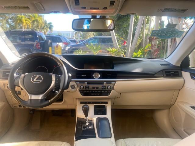 2013 Obsidian /Parchment Lexus ES 350 4dr Sdn LOW MILES 17,959 1 OWNER (JTHBK1GGXD2) with an 3.5L DOHC SFI 24-Valve V6 Engine engine, Automatic transmission, located at 4701 North Dixie Hwy, Pompano Beach, FL, 33064, (954) 422-2889, 26.240938, -80.123474 - OUR WEBPAGE FLORIDACARS1.COM HAS OVER 100 PHOTOS AND FREE CARFAX LINK 2013 LEXUS ES 350 - THIS IS THE LOWEST MILEAGE ONE IN THE COUNTRY FOR SALE 17,959 VIN: JTHBK1GGXD2003380 J T H B K 1 G G X D 2 0 0 3 3 8 0 SEDAN 4 DR 3.5L V6 F DOHC 24V GASOLINE 31 MPG FRONT WHEEL DRIVE Features A/C Seat(s) ABS Br - Photo#88