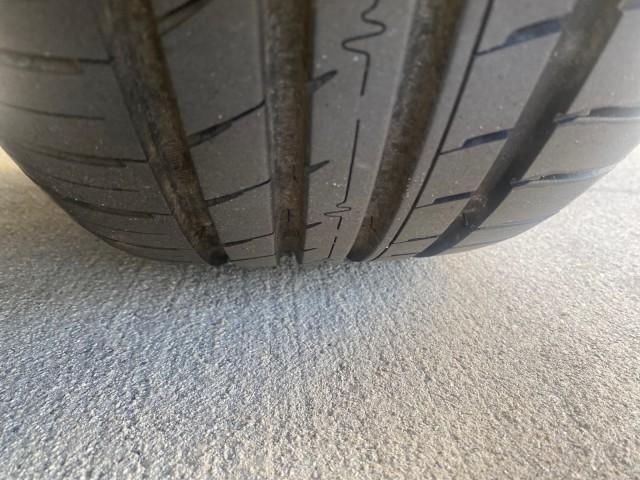 2013 Obsidian /Parchment Lexus ES 350 4dr Sdn LOW MILES 17,959 1 OWNER (JTHBK1GGXD2) with an 3.5L DOHC SFI 24-Valve V6 Engine engine, Automatic transmission, located at 4701 North Dixie Hwy, Pompano Beach, FL, 33064, (954) 422-2889, 26.240938, -80.123474 - OUR WEBPAGE FLORIDACARS1.COM HAS OVER 100 PHOTOS AND FREE CARFAX LINK 2013 LEXUS ES 350 - THIS IS THE LOWEST MILEAGE ONE IN THE COUNTRY FOR SALE 17,959 VIN: JTHBK1GGXD2003380 J T H B K 1 G G X D 2 0 0 3 3 8 0 SEDAN 4 DR 3.5L V6 F DOHC 24V GASOLINE 31 MPG FRONT WHEEL DRIVE Features A/C Seat(s) ABS Br - Photo#92