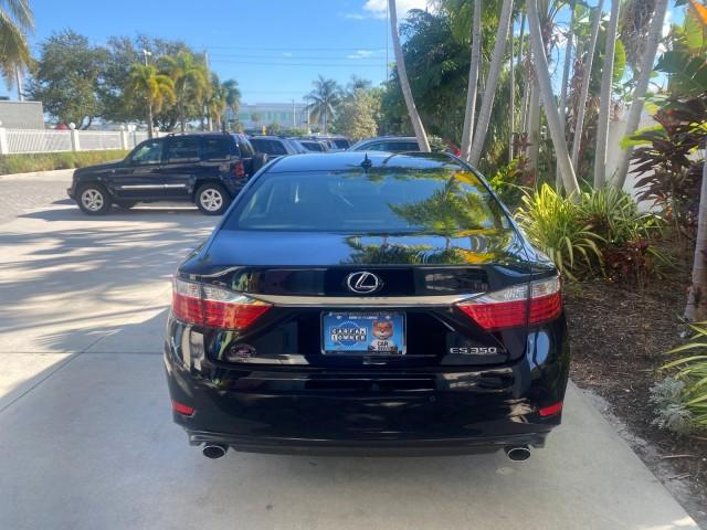2013 Obsidian /Parchment Lexus ES 350 4dr Sdn LOW MILES 17,959 1 OWNER (JTHBK1GGXD2) with an 3.5L DOHC SFI 24-Valve V6 Engine engine, Automatic transmission, located at 4701 North Dixie Hwy, Pompano Beach, FL, 33064, (954) 422-2889, 26.240938, -80.123474 - OUR WEBPAGE FLORIDACARS1.COM HAS OVER 100 PHOTOS AND FREE CARFAX LINK 2013 LEXUS ES 350 - THIS IS THE LOWEST MILEAGE ONE IN THE COUNTRY FOR SALE 17,959 VIN: JTHBK1GGXD2003380 J T H B K 1 G G X D 2 0 0 3 3 8 0 SEDAN 4 DR 3.5L V6 F DOHC 24V GASOLINE 31 MPG FRONT WHEEL DRIVE Features A/C Seat(s) ABS Br - Photo#96