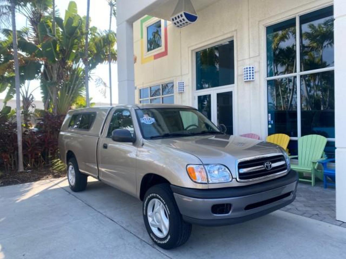 2001 Desert Sand Metallic /Oak Toyota Tundra LOW MILES 65,445 1 OWNER (5TBJN32151S) with an 3.4L DOHC EFI 24-Valve V6 Engine engine, Automatic transmission, located at 4701 North Dixie Hwy, Pompano Beach, FL, 33064, (954) 422-2889, 26.240938, -80.123474 - OUR WEBPAGE FLORIDACARS1.COM HAS OVER 100 PHOTOS AND FREE CARFAX LINK 2001 TOYOTA TUNDRA VIN: 5TBJN32151S215443 5 T B J N 3 2 1 5 1 S 2 1 5 4 4 3 PICKUP 3.4L V6 F DOHC 24V GASOLINE 20 MPG REAR WHEEL DRIVE Features Air Conditioning AM/FM Stereo Automatic Transmission Bed Cover Cassette Player Cloth S - Photo#1