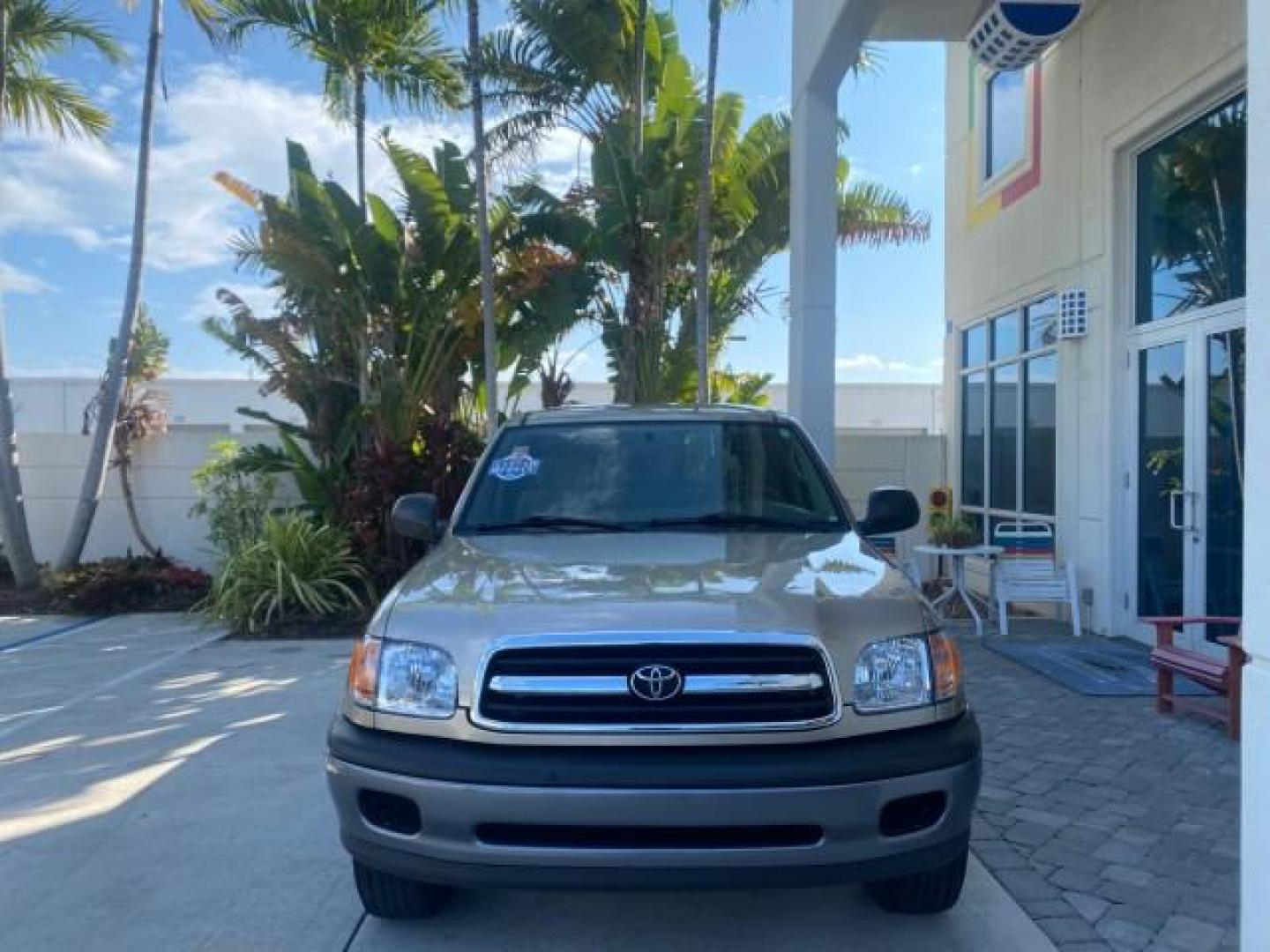2001 Desert Sand Metallic /Oak Toyota Tundra LOW MILES 65,445 1 OWNER (5TBJN32151S) with an 3.4L DOHC EFI 24-Valve V6 Engine engine, Automatic transmission, located at 4701 North Dixie Hwy, Pompano Beach, FL, 33064, (954) 422-2889, 26.240938, -80.123474 - OUR WEBPAGE FLORIDACARS1.COM HAS OVER 100 PHOTOS AND FREE CARFAX LINK 2001 TOYOTA TUNDRA VIN: 5TBJN32151S215443 5 T B J N 3 2 1 5 1 S 2 1 5 4 4 3 PICKUP 3.4L V6 F DOHC 24V GASOLINE 20 MPG REAR WHEEL DRIVE Features Air Conditioning AM/FM Stereo Automatic Transmission Bed Cover Cassette Player Cloth S - Photo#2