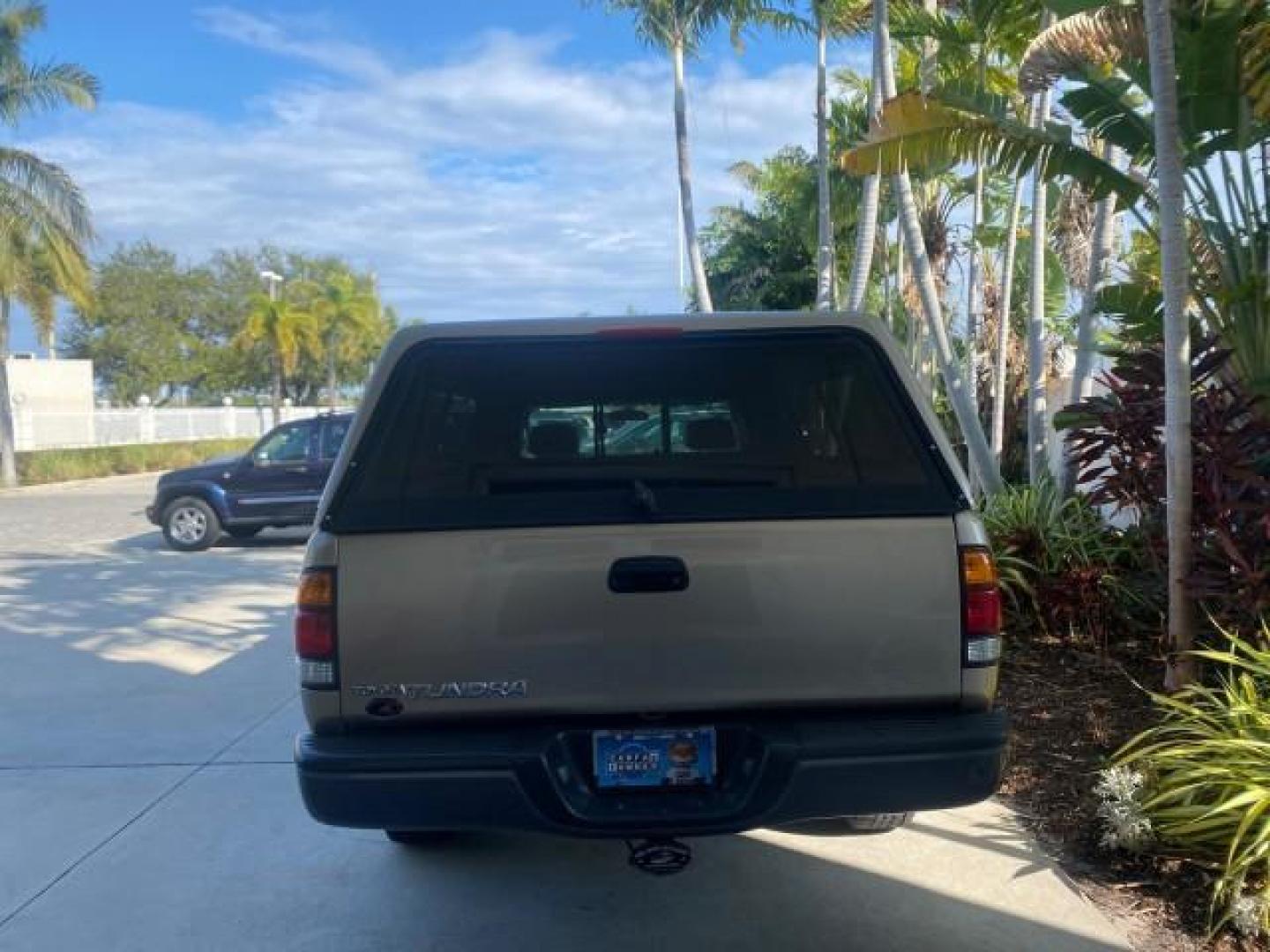 2001 Desert Sand Metallic /Oak Toyota Tundra LOW MILES 65,445 1 OWNER (5TBJN32151S) with an 3.4L DOHC EFI 24-Valve V6 Engine engine, Automatic transmission, located at 4701 North Dixie Hwy, Pompano Beach, FL, 33064, (954) 422-2889, 26.240938, -80.123474 - OUR WEBPAGE FLORIDACARS1.COM HAS OVER 100 PHOTOS AND FREE CARFAX LINK 2001 TOYOTA TUNDRA VIN: 5TBJN32151S215443 5 T B J N 3 2 1 5 1 S 2 1 5 4 4 3 PICKUP 3.4L V6 F DOHC 24V GASOLINE 20 MPG REAR WHEEL DRIVE Features Air Conditioning AM/FM Stereo Automatic Transmission Bed Cover Cassette Player Cloth S - Photo#6