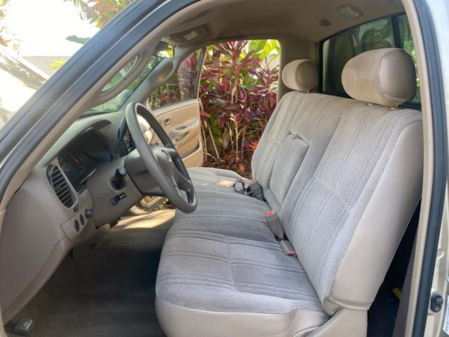 2001 Desert Sand Metallic /Oak Toyota Tundra LOW MILES 65,445 1 OWNER (5TBJN32151S) with an 3.4L DOHC EFI 24-Valve V6 Engine engine, Automatic transmission, located at 4701 North Dixie Hwy, Pompano Beach, FL, 33064, (954) 422-2889, 26.240938, -80.123474 - OUR WEBPAGE FLORIDACARS1.COM HAS OVER 100 PHOTOS AND FREE CARFAX LINK 2001 TOYOTA TUNDRA VIN: 5TBJN32151S215443 5 T B J N 3 2 1 5 1 S 2 1 5 4 4 3 PICKUP 3.4L V6 F DOHC 24V GASOLINE 20 MPG REAR WHEEL DRIVE Features Air Conditioning AM/FM Stereo Automatic Transmission Bed Cover Cassette Player Cloth S - Photo#10
