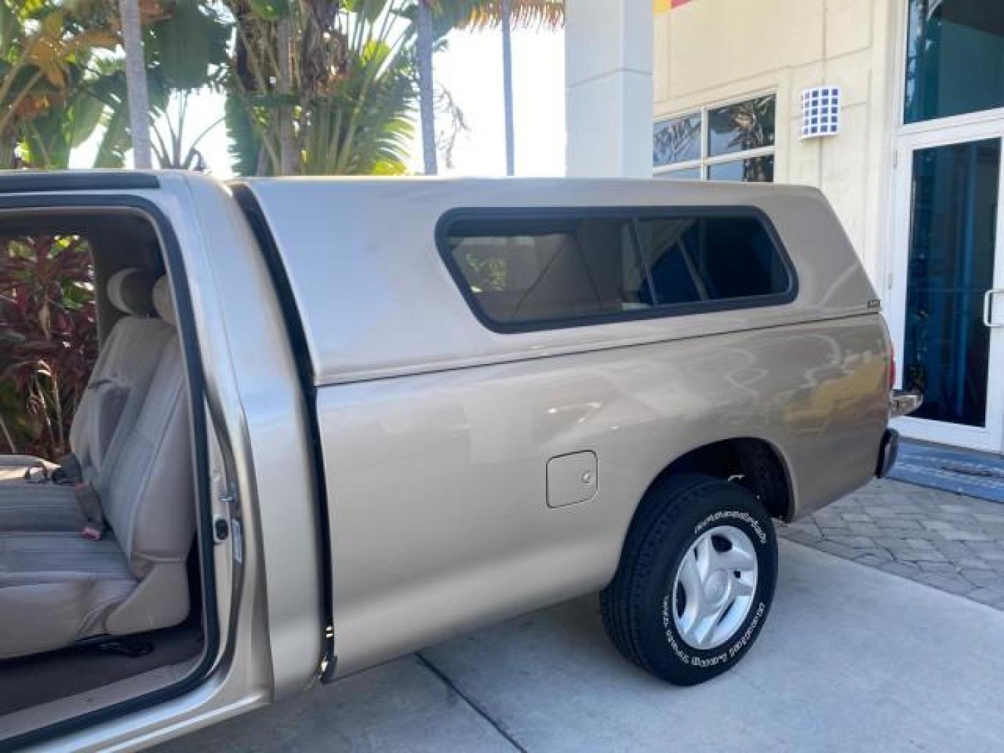 2001 Desert Sand Metallic /Oak Toyota Tundra LOW MILES 65,445 1 OWNER (5TBJN32151S) with an 3.4L DOHC EFI 24-Valve V6 Engine engine, Automatic transmission, located at 4701 North Dixie Hwy, Pompano Beach, FL, 33064, (954) 422-2889, 26.240938, -80.123474 - OUR WEBPAGE FLORIDACARS1.COM HAS OVER 100 PHOTOS AND FREE CARFAX LINK 2001 TOYOTA TUNDRA VIN: 5TBJN32151S215443 5 T B J N 3 2 1 5 1 S 2 1 5 4 4 3 PICKUP 3.4L V6 F DOHC 24V GASOLINE 20 MPG REAR WHEEL DRIVE Features Air Conditioning AM/FM Stereo Automatic Transmission Bed Cover Cassette Player Cloth S - Photo#13