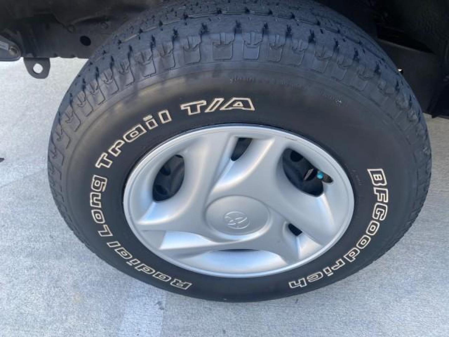 2001 Desert Sand Metallic /Oak Toyota Tundra LOW MILES 65,445 1 OWNER (5TBJN32151S) with an 3.4L DOHC EFI 24-Valve V6 Engine engine, Automatic transmission, located at 4701 North Dixie Hwy, Pompano Beach, FL, 33064, (954) 422-2889, 26.240938, -80.123474 - OUR WEBPAGE FLORIDACARS1.COM HAS OVER 100 PHOTOS AND FREE CARFAX LINK 2001 TOYOTA TUNDRA VIN: 5TBJN32151S215443 5 T B J N 3 2 1 5 1 S 2 1 5 4 4 3 PICKUP 3.4L V6 F DOHC 24V GASOLINE 20 MPG REAR WHEEL DRIVE Features Air Conditioning AM/FM Stereo Automatic Transmission Bed Cover Cassette Player Cloth S - Photo#19