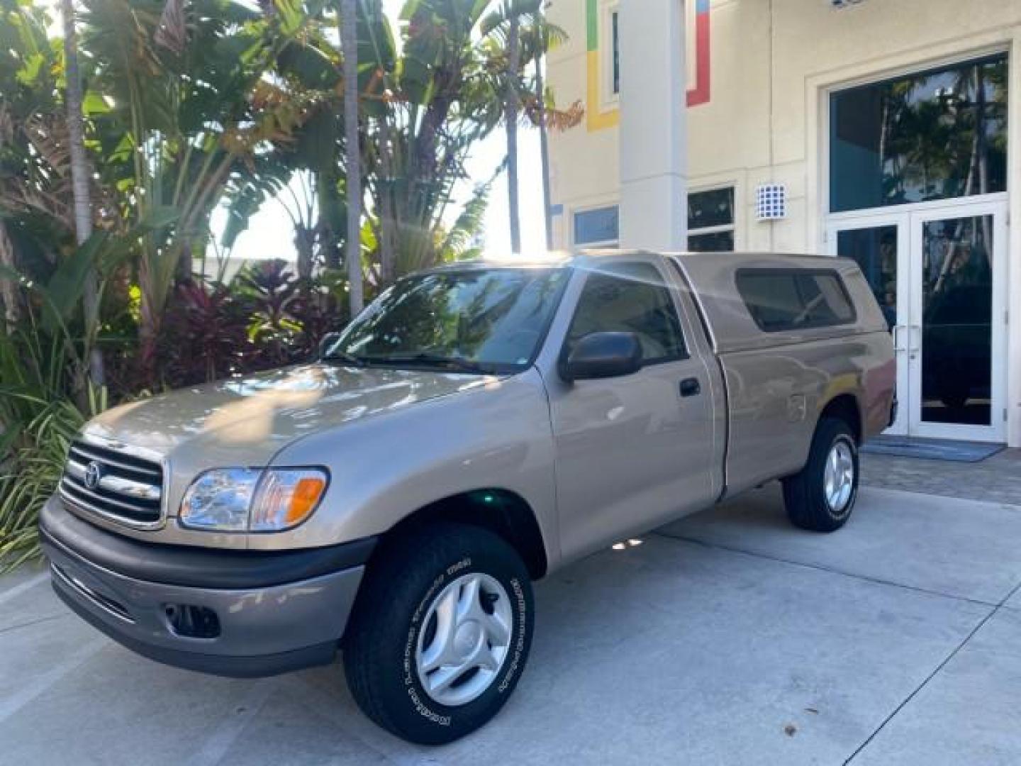2001 Desert Sand Metallic /Oak Toyota Tundra LOW MILES 65,445 1 OWNER (5TBJN32151S) with an 3.4L DOHC EFI 24-Valve V6 Engine engine, Automatic transmission, located at 4701 North Dixie Hwy, Pompano Beach, FL, 33064, (954) 422-2889, 26.240938, -80.123474 - OUR WEBPAGE FLORIDACARS1.COM HAS OVER 100 PHOTOS AND FREE CARFAX LINK 2001 TOYOTA TUNDRA VIN: 5TBJN32151S215443 5 T B J N 3 2 1 5 1 S 2 1 5 4 4 3 PICKUP 3.4L V6 F DOHC 24V GASOLINE 20 MPG REAR WHEEL DRIVE Features Air Conditioning AM/FM Stereo Automatic Transmission Bed Cover Cassette Player Cloth S - Photo#28
