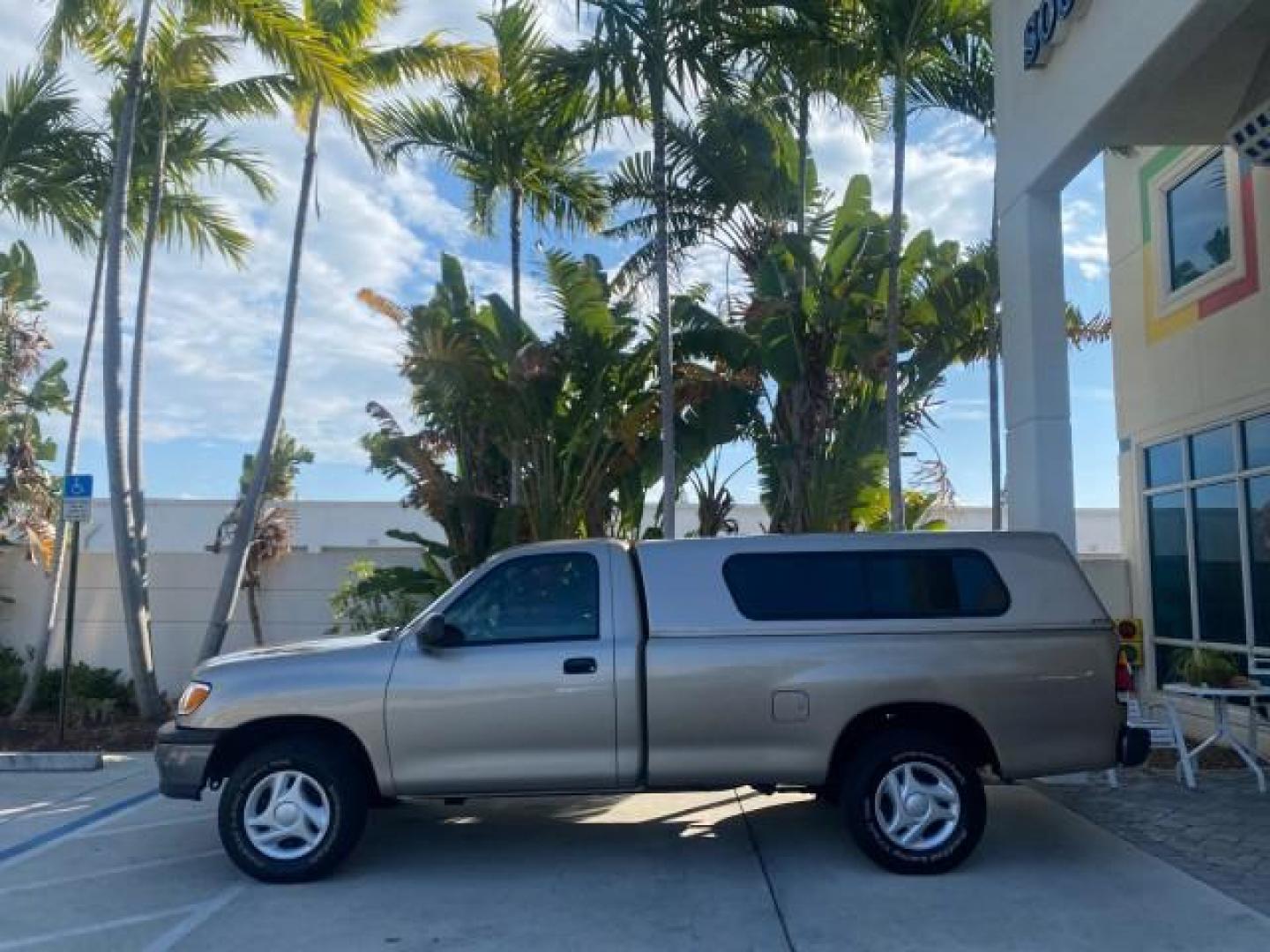2001 Desert Sand Metallic /Oak Toyota Tundra LOW MILES 65,445 1 OWNER (5TBJN32151S) with an 3.4L DOHC EFI 24-Valve V6 Engine engine, Automatic transmission, located at 4701 North Dixie Hwy, Pompano Beach, FL, 33064, (954) 422-2889, 26.240938, -80.123474 - OUR WEBPAGE FLORIDACARS1.COM HAS OVER 100 PHOTOS AND FREE CARFAX LINK 2001 TOYOTA TUNDRA VIN: 5TBJN32151S215443 5 T B J N 3 2 1 5 1 S 2 1 5 4 4 3 PICKUP 3.4L V6 F DOHC 24V GASOLINE 20 MPG REAR WHEEL DRIVE Features Air Conditioning AM/FM Stereo Automatic Transmission Bed Cover Cassette Player Cloth S - Photo#29