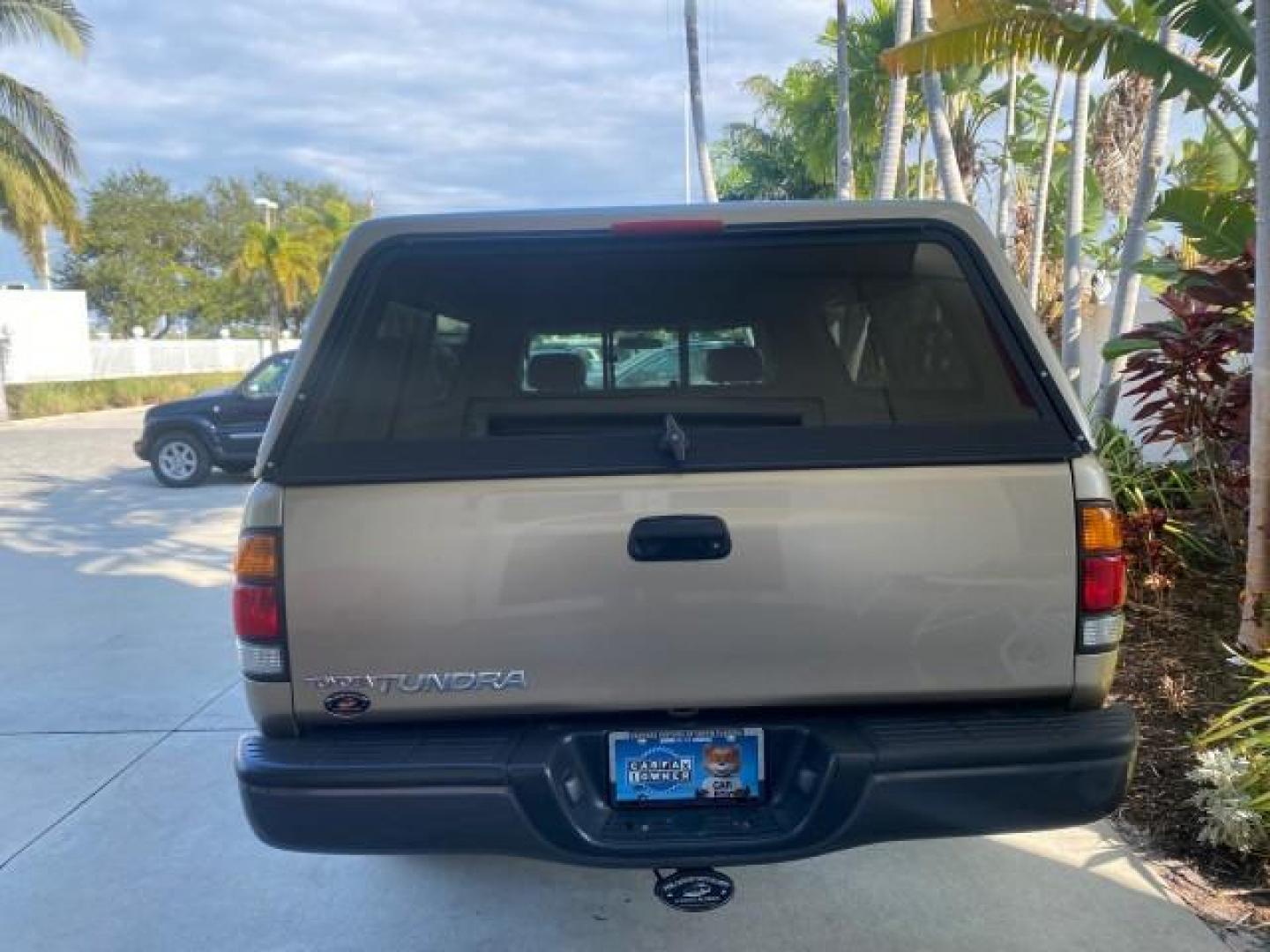 2001 Desert Sand Metallic /Oak Toyota Tundra LOW MILES 65,445 1 OWNER (5TBJN32151S) with an 3.4L DOHC EFI 24-Valve V6 Engine engine, Automatic transmission, located at 4701 North Dixie Hwy, Pompano Beach, FL, 33064, (954) 422-2889, 26.240938, -80.123474 - OUR WEBPAGE FLORIDACARS1.COM HAS OVER 100 PHOTOS AND FREE CARFAX LINK 2001 TOYOTA TUNDRA VIN: 5TBJN32151S215443 5 T B J N 3 2 1 5 1 S 2 1 5 4 4 3 PICKUP 3.4L V6 F DOHC 24V GASOLINE 20 MPG REAR WHEEL DRIVE Features Air Conditioning AM/FM Stereo Automatic Transmission Bed Cover Cassette Player Cloth S - Photo#34