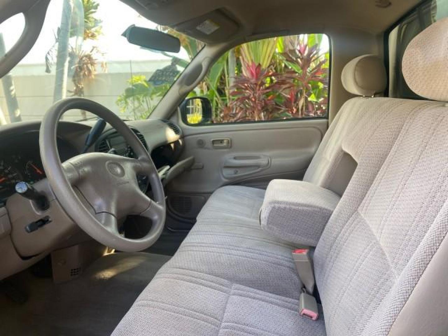 2001 Desert Sand Metallic /Oak Toyota Tundra LOW MILES 65,445 1 OWNER (5TBJN32151S) with an 3.4L DOHC EFI 24-Valve V6 Engine engine, Automatic transmission, located at 4701 North Dixie Hwy, Pompano Beach, FL, 33064, (954) 422-2889, 26.240938, -80.123474 - OUR WEBPAGE FLORIDACARS1.COM HAS OVER 100 PHOTOS AND FREE CARFAX LINK 2001 TOYOTA TUNDRA VIN: 5TBJN32151S215443 5 T B J N 3 2 1 5 1 S 2 1 5 4 4 3 PICKUP 3.4L V6 F DOHC 24V GASOLINE 20 MPG REAR WHEEL DRIVE Features Air Conditioning AM/FM Stereo Automatic Transmission Bed Cover Cassette Player Cloth S - Photo#45
