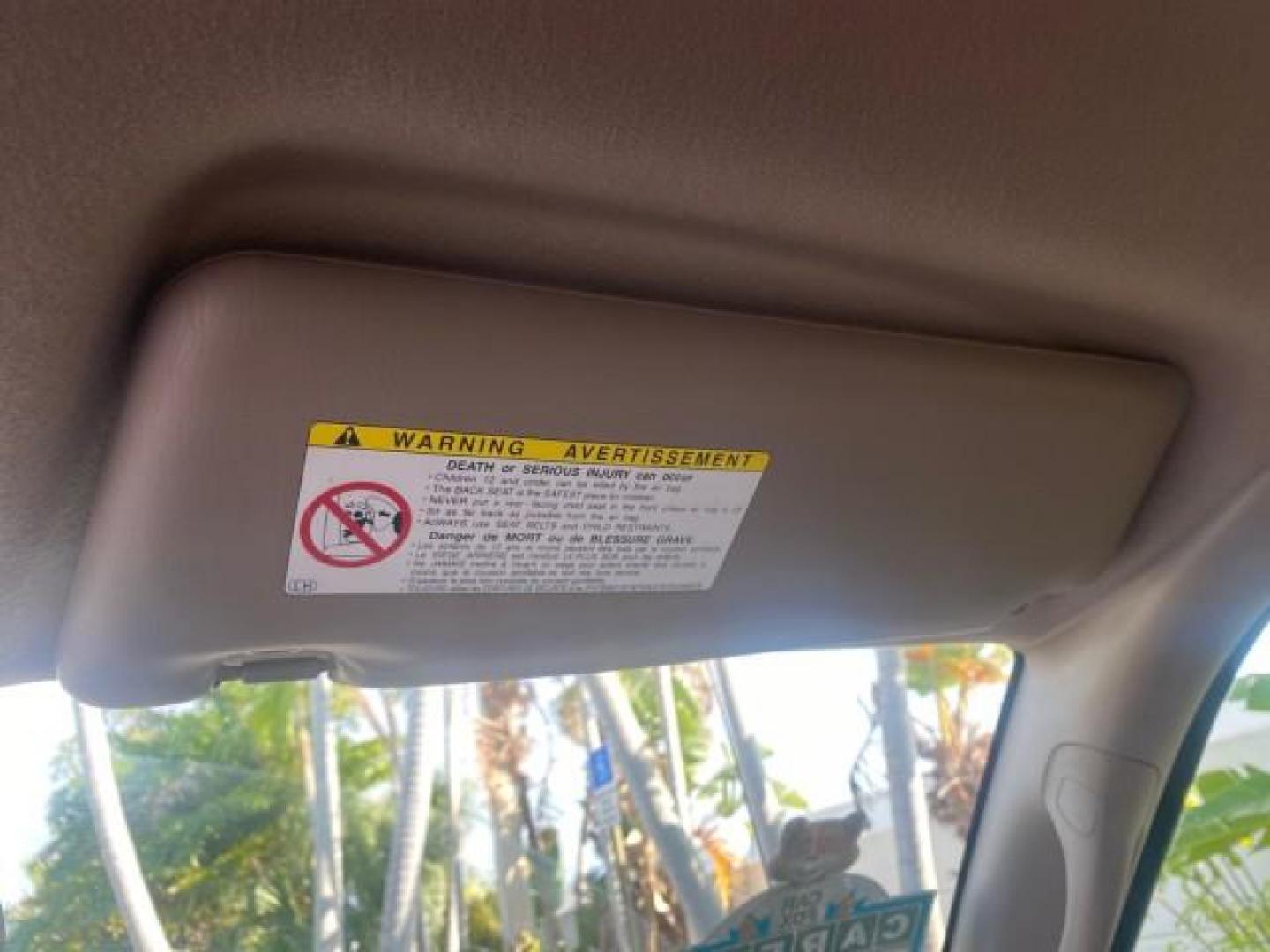 2001 Desert Sand Metallic /Oak Toyota Tundra LOW MILES 65,445 1 OWNER (5TBJN32151S) with an 3.4L DOHC EFI 24-Valve V6 Engine engine, Automatic transmission, located at 4701 North Dixie Hwy, Pompano Beach, FL, 33064, (954) 422-2889, 26.240938, -80.123474 - OUR WEBPAGE FLORIDACARS1.COM HAS OVER 100 PHOTOS AND FREE CARFAX LINK 2001 TOYOTA TUNDRA VIN: 5TBJN32151S215443 5 T B J N 3 2 1 5 1 S 2 1 5 4 4 3 PICKUP 3.4L V6 F DOHC 24V GASOLINE 20 MPG REAR WHEEL DRIVE Features Air Conditioning AM/FM Stereo Automatic Transmission Bed Cover Cassette Player Cloth S - Photo#62