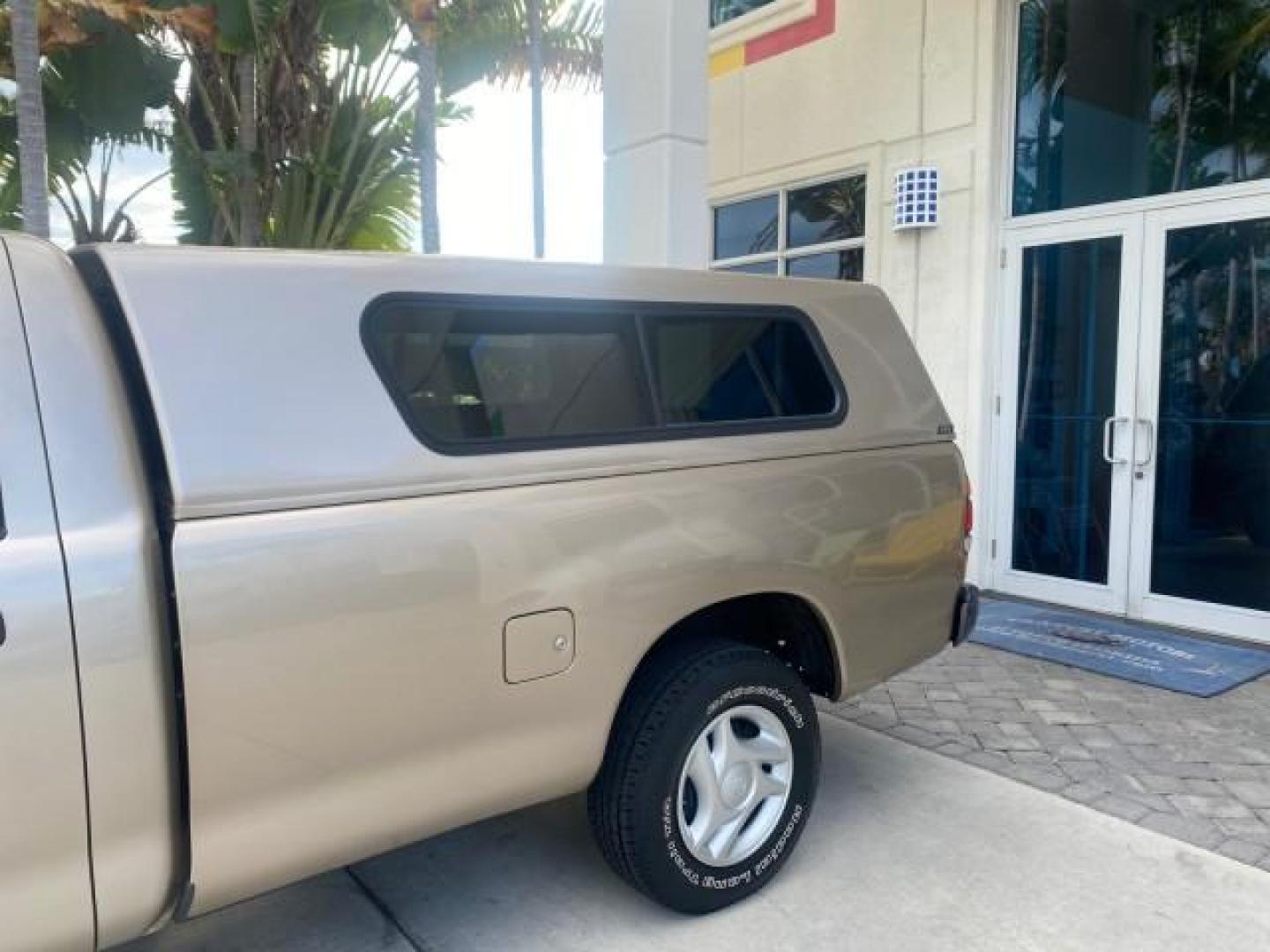 2001 Desert Sand Metallic /Oak Toyota Tundra LOW MILES 65,445 1 OWNER (5TBJN32151S) with an 3.4L DOHC EFI 24-Valve V6 Engine engine, Automatic transmission, located at 4701 North Dixie Hwy, Pompano Beach, FL, 33064, (954) 422-2889, 26.240938, -80.123474 - OUR WEBPAGE FLORIDACARS1.COM HAS OVER 100 PHOTOS AND FREE CARFAX LINK 2001 TOYOTA TUNDRA VIN: 5TBJN32151S215443 5 T B J N 3 2 1 5 1 S 2 1 5 4 4 3 PICKUP 3.4L V6 F DOHC 24V GASOLINE 20 MPG REAR WHEEL DRIVE Features Air Conditioning AM/FM Stereo Automatic Transmission Bed Cover Cassette Player Cloth S - Photo#70