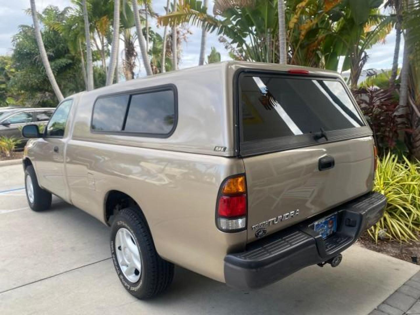 2001 Desert Sand Metallic /Oak Toyota Tundra LOW MILES 65,445 1 OWNER (5TBJN32151S) with an 3.4L DOHC EFI 24-Valve V6 Engine engine, Automatic transmission, located at 4701 North Dixie Hwy, Pompano Beach, FL, 33064, (954) 422-2889, 26.240938, -80.123474 - OUR WEBPAGE FLORIDACARS1.COM HAS OVER 100 PHOTOS AND FREE CARFAX LINK 2001 TOYOTA TUNDRA VIN: 5TBJN32151S215443 5 T B J N 3 2 1 5 1 S 2 1 5 4 4 3 PICKUP 3.4L V6 F DOHC 24V GASOLINE 20 MPG REAR WHEEL DRIVE Features Air Conditioning AM/FM Stereo Automatic Transmission Bed Cover Cassette Player Cloth S - Photo#76