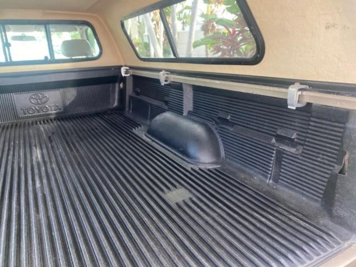 2001 Desert Sand Metallic /Oak Toyota Tundra LOW MILES 65,445 1 OWNER (5TBJN32151S) with an 3.4L DOHC EFI 24-Valve V6 Engine engine, Automatic transmission, located at 4701 North Dixie Hwy, Pompano Beach, FL, 33064, (954) 422-2889, 26.240938, -80.123474 - OUR WEBPAGE FLORIDACARS1.COM HAS OVER 100 PHOTOS AND FREE CARFAX LINK 2001 TOYOTA TUNDRA VIN: 5TBJN32151S215443 5 T B J N 3 2 1 5 1 S 2 1 5 4 4 3 PICKUP 3.4L V6 F DOHC 24V GASOLINE 20 MPG REAR WHEEL DRIVE Features Air Conditioning AM/FM Stereo Automatic Transmission Bed Cover Cassette Player Cloth S - Photo#86