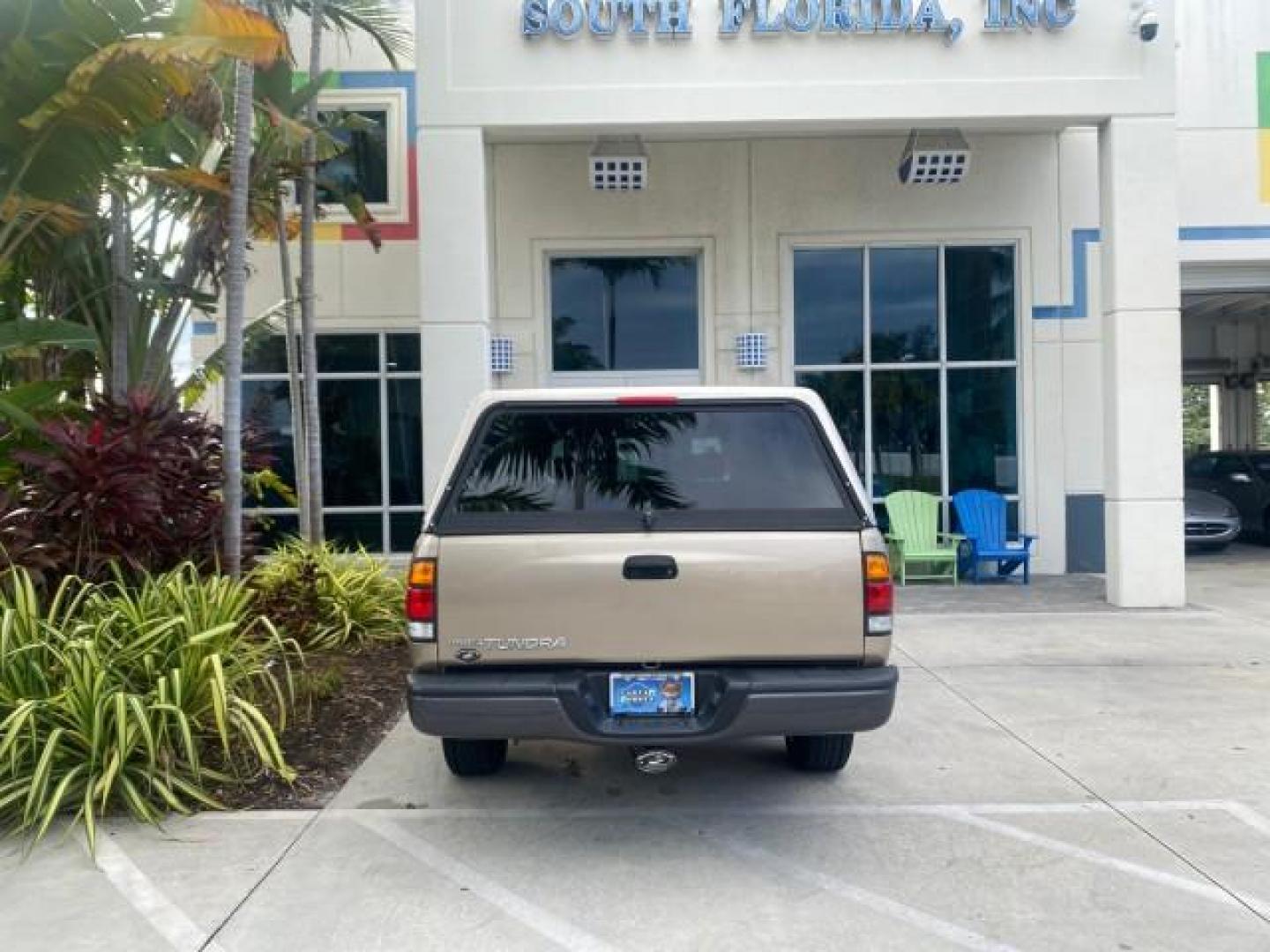 2001 Desert Sand Metallic /Oak Toyota Tundra LOW MILES 65,445 1 OWNER (5TBJN32151S) with an 3.4L DOHC EFI 24-Valve V6 Engine engine, Automatic transmission, located at 4701 North Dixie Hwy, Pompano Beach, FL, 33064, (954) 422-2889, 26.240938, -80.123474 - OUR WEBPAGE FLORIDACARS1.COM HAS OVER 100 PHOTOS AND FREE CARFAX LINK 2001 TOYOTA TUNDRA VIN: 5TBJN32151S215443 5 T B J N 3 2 1 5 1 S 2 1 5 4 4 3 PICKUP 3.4L V6 F DOHC 24V GASOLINE 20 MPG REAR WHEEL DRIVE Features Air Conditioning AM/FM Stereo Automatic Transmission Bed Cover Cassette Player Cloth S - Photo#90