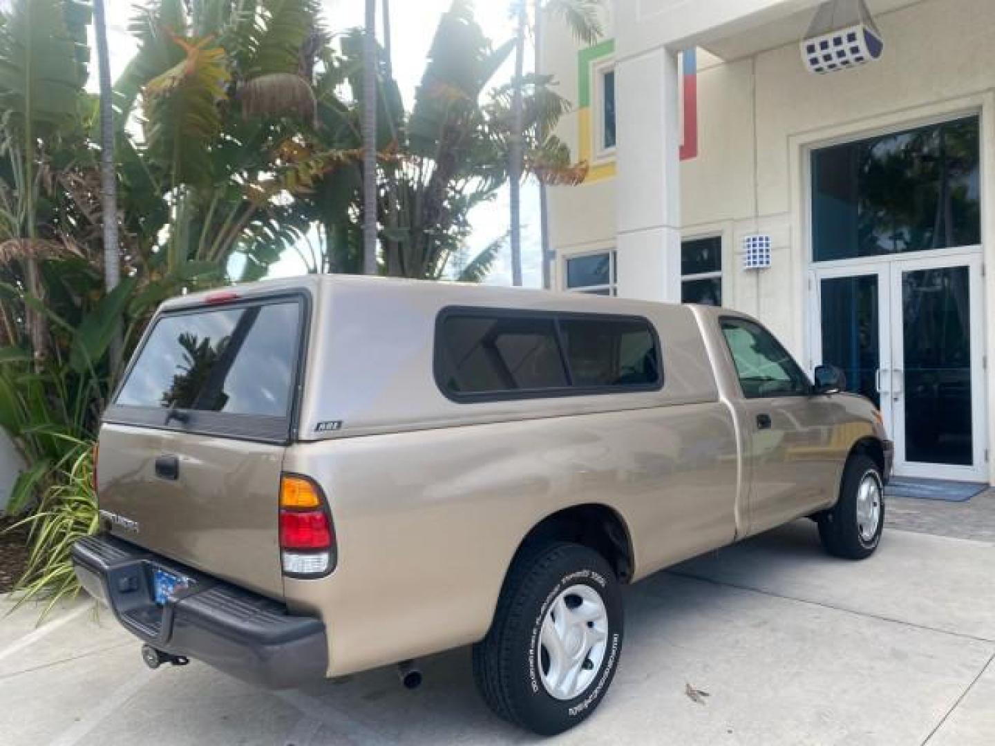2001 Desert Sand Metallic /Oak Toyota Tundra LOW MILES 65,445 1 OWNER (5TBJN32151S) with an 3.4L DOHC EFI 24-Valve V6 Engine engine, Automatic transmission, located at 4701 North Dixie Hwy, Pompano Beach, FL, 33064, (954) 422-2889, 26.240938, -80.123474 - OUR WEBPAGE FLORIDACARS1.COM HAS OVER 100 PHOTOS AND FREE CARFAX LINK 2001 TOYOTA TUNDRA VIN: 5TBJN32151S215443 5 T B J N 3 2 1 5 1 S 2 1 5 4 4 3 PICKUP 3.4L V6 F DOHC 24V GASOLINE 20 MPG REAR WHEEL DRIVE Features Air Conditioning AM/FM Stereo Automatic Transmission Bed Cover Cassette Player Cloth S - Photo#93