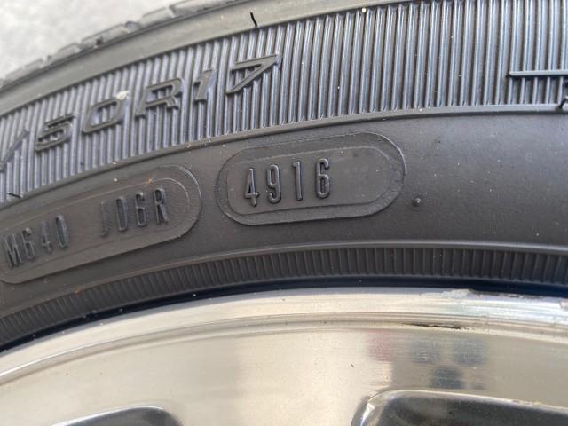 2004 Black Raven /Ebony Cadillac CTS LOW MILES 59,491 SUNROOF (1G6DM577140) with an 3.6L V6 VVT Engine engine, Automatic transmission, located at 4701 North Dixie Hwy, Pompano Beach, FL, 33064, (954) 422-2889, 26.240938, -80.123474 - OUR WEBPAGE FLORIDACARS1.COM HAS OVER 100 PHOTOS AND FREE CARFAX LINK 2004 CADILLAC CTS VIN: 1G6DM577140165313 1 G 6 D M 5 7 7 1 4 0 1 6 5 3 1 3 SEDAN 4 DR 3.6L V6 F GASOLINE 26 MPG REAR WHEEL DRIVE Features ABS Brakes Air Conditioning Alloy Wheels AM/FM Stereo Automatic Transmission CD Audio Cruise - Photo#42