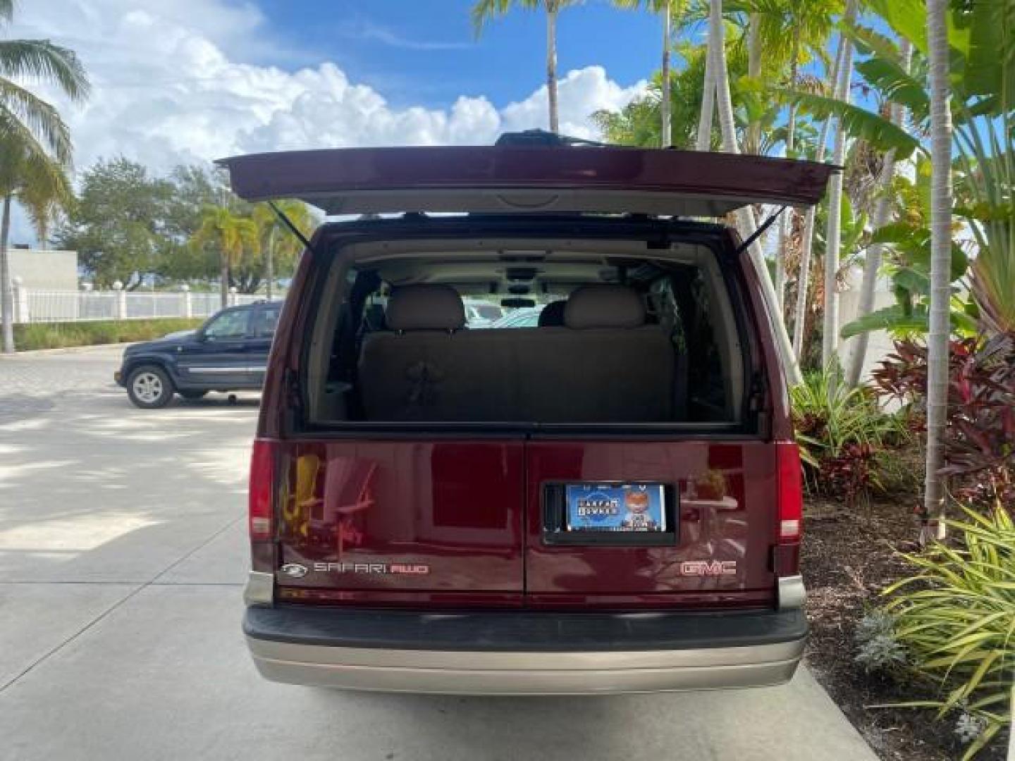 2003 Dark Toreador Red Metallic /Pewter GMC Safari Passenger LOW MILES 34,284 1 OWNER 8 PASSENGER (1GKEL19X13B) with an 4.3L Vortec 4300 V6 MFI Engine engine, Automatic transmission, located at 4701 North Dixie Hwy, Pompano Beach, FL, 33064, (954) 422-2889, 26.240938, -80.123474 - OUR WEBPAGE FLORIDACARS1.COM HAS OVER 100 PHOTOS AND FREE CARFAX LINK 2003 GMC SAFARI 8 PASSENGER AWD 1 OWNER SINCE NEW - ONE OF A KIND FIND VIN: 1GKEL19X13B516237 1 G K E L 1 9 X 1 3 B 5 1 6 2 3 7 VAN 4.3L V6 F OHV 12V GASOLINE 18 MPG ALL WHEEL DRIVE Features 4WD/AWD ABS Brakes Air Conditioning All - Photo#15