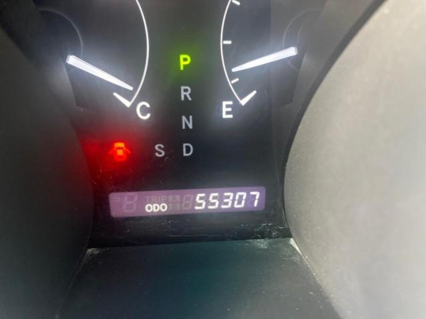 2010 Blizzard Pearl /Black Toyota Highlander SE LOW MILES 55,307 4WD (5TDJK3EH9AS) with an 3.5L V6 Cylinder Engine engine, Automatic transmission, located at 4701 North Dixie Hwy, Pompano Beach, FL, 33064, (954) 422-2889, 26.240938, -80.123474 - OUR WEBPAGE FLORIDACARS1.COM HAS OVER 100 PHOTOS AND FREE CARFAX LINK 2010 TOYOTA HIGHLANDER SE 4 WHEEL DRIVE THIRD ROW SUNROOF PEARL WHITE LEATHER TOW PACKAGE VIN: 5TDJK3EH9AS008451 5 T D J K 3 E H 9 A S 0 0 8 4 5 1 4 DOOR WAGON/SPORT UTILITY 3.5L V6 F DOHC 24V GASOLINE 23 MPG ALL WHEEL DRIVE Featu - Photo#18