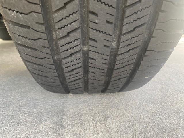 2010 Blizzard Pearl /Black Toyota Highlander SE LOW MILES 55,307 4WD (5TDJK3EH9AS) with an 3.5L V6 Cylinder Engine engine, Automatic transmission, located at 4701 North Dixie Hwy, Pompano Beach, FL, 33064, (954) 422-2889, 26.240938, -80.123474 - OUR WEBPAGE FLORIDACARS1.COM HAS OVER 100 PHOTOS AND FREE CARFAX LINK 2010 TOYOTA HIGHLANDER SE 4 WHEEL DRIVE THIRD ROW SUNROOF PEARL WHITE LEATHER TOW PACKAGE VIN: 5TDJK3EH9AS008451 5 T D J K 3 E H 9 A S 0 0 8 4 5 1 4 DOOR WAGON/SPORT UTILITY 3.5L V6 F DOHC 24V GASOLINE 23 MPG ALL WHEEL DRIVE Featu - Photo#20