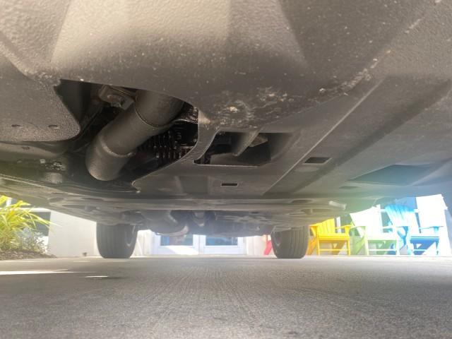 2010 Blizzard Pearl /Black Toyota Highlander SE LOW MILES 55,307 4WD (5TDJK3EH9AS) with an 3.5L V6 Cylinder Engine engine, Automatic transmission, located at 4701 North Dixie Hwy, Pompano Beach, FL, 33064, (954) 422-2889, 26.240938, -80.123474 - OUR WEBPAGE FLORIDACARS1.COM HAS OVER 100 PHOTOS AND FREE CARFAX LINK 2010 TOYOTA HIGHLANDER SE 4 WHEEL DRIVE THIRD ROW SUNROOF PEARL WHITE LEATHER TOW PACKAGE VIN: 5TDJK3EH9AS008451 5 T D J K 3 E H 9 A S 0 0 8 4 5 1 4 DOOR WAGON/SPORT UTILITY 3.5L V6 F DOHC 24V GASOLINE 23 MPG ALL WHEEL DRIVE Featu - Photo#21