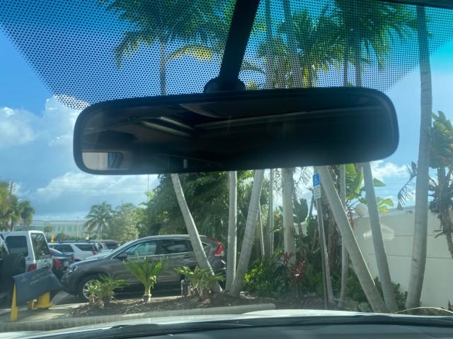 2010 Blizzard Pearl /Black Toyota Highlander SE LOW MILES 55,307 4WD (5TDJK3EH9AS) with an 3.5L V6 Cylinder Engine engine, Automatic transmission, located at 4701 North Dixie Hwy, Pompano Beach, FL, 33064, (954) 422-2889, 26.240938, -80.123474 - OUR WEBPAGE FLORIDACARS1.COM HAS OVER 100 PHOTOS AND FREE CARFAX LINK 2010 TOYOTA HIGHLANDER SE 4 WHEEL DRIVE THIRD ROW SUNROOF PEARL WHITE LEATHER TOW PACKAGE VIN: 5TDJK3EH9AS008451 5 T D J K 3 E H 9 A S 0 0 8 4 5 1 4 DOOR WAGON/SPORT UTILITY 3.5L V6 F DOHC 24V GASOLINE 23 MPG ALL WHEEL DRIVE Featu - Photo#66