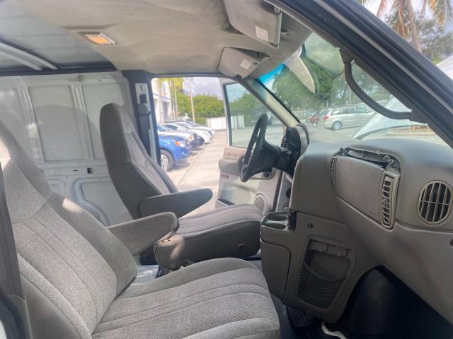 2001 White /Pewter Chevrolet Astro Cargo Van LOW MILES 84,812 (1GCDM19W71B) with an 4.3L Vortec 4300 Scpi V6 Engine engine, Automatic transmission, located at 4701 North Dixie Hwy, Pompano Beach, FL, 33064, (954) 422-2889, 26.240938, -80.123474 - OUR WEBPAGE FLORIDACARS1.COM HAS OVER 100 PHOTOS AND FREE CARFAX LINK 2001 CHEVROLET ASTRO VIN: 1GCDM19W71B154603 1 G C D M 1 9 W 7 1 B 1 5 4 6 0 3 VAN 4.3L V6 F OHV 12V GASOLINE 22 MPG REAR WHEEL DRIVE Features ABS Brakes Air Conditioning AM/FM Stereo Automatic Transmission CD Audio Cloth Seats Cru - Photo#12