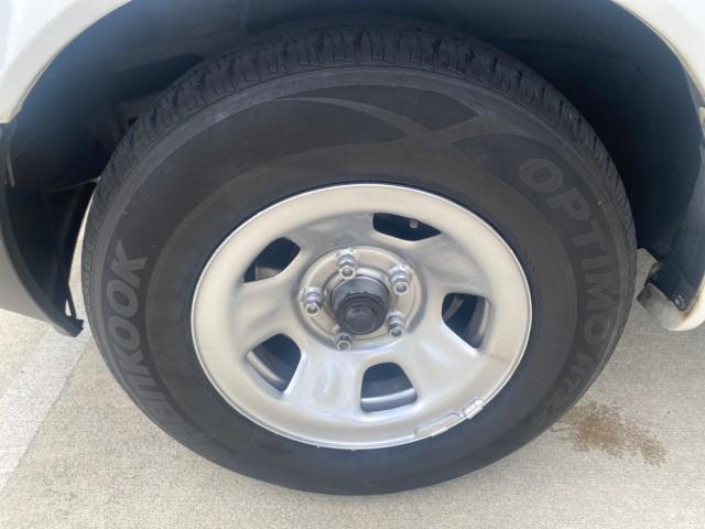 2001 White /Pewter Chevrolet Astro Cargo Van LOW MILES 84,812 (1GCDM19W71B) with an 4.3L Vortec 4300 Scpi V6 Engine engine, Automatic transmission, located at 4701 North Dixie Hwy, Pompano Beach, FL, 33064, (954) 422-2889, 26.240938, -80.123474 - OUR WEBPAGE FLORIDACARS1.COM HAS OVER 100 PHOTOS AND FREE CARFAX LINK 2001 CHEVROLET ASTRO VIN: 1GCDM19W71B154603 1 G C D M 1 9 W 7 1 B 1 5 4 6 0 3 VAN 4.3L V6 F OHV 12V GASOLINE 22 MPG REAR WHEEL DRIVE Features ABS Brakes Air Conditioning AM/FM Stereo Automatic Transmission CD Audio Cloth Seats Cru - Photo#19