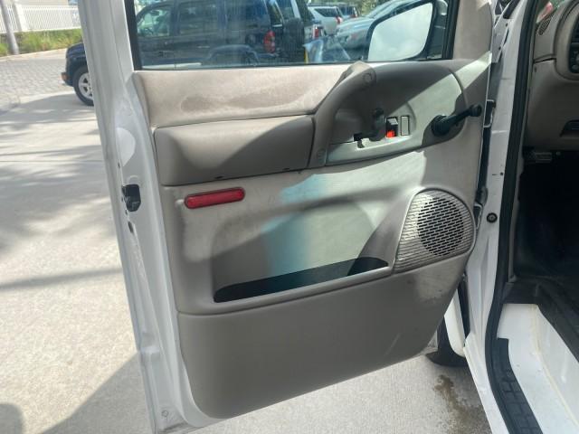 2001 White /Pewter Chevrolet Astro Cargo Van LOW MILES 84,812 (1GCDM19W71B) with an 4.3L Vortec 4300 Scpi V6 Engine engine, Automatic transmission, located at 4701 North Dixie Hwy, Pompano Beach, FL, 33064, (954) 422-2889, 26.240938, -80.123474 - OUR WEBPAGE FLORIDACARS1.COM HAS OVER 100 PHOTOS AND FREE CARFAX LINK 2001 CHEVROLET ASTRO VIN: 1GCDM19W71B154603 1 G C D M 1 9 W 7 1 B 1 5 4 6 0 3 VAN 4.3L V6 F OHV 12V GASOLINE 22 MPG REAR WHEEL DRIVE Features ABS Brakes Air Conditioning AM/FM Stereo Automatic Transmission CD Audio Cloth Seats Cru - Photo#42