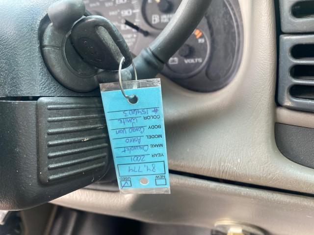 2001 White /Pewter Chevrolet Astro Cargo Van LOW MILES 84,812 (1GCDM19W71B) with an 4.3L Vortec 4300 Scpi V6 Engine engine, Automatic transmission, located at 4701 North Dixie Hwy, Pompano Beach, FL, 33064, (954) 422-2889, 26.240938, -80.123474 - OUR WEBPAGE FLORIDACARS1.COM HAS OVER 100 PHOTOS AND FREE CARFAX LINK 2001 CHEVROLET ASTRO VIN: 1GCDM19W71B154603 1 G C D M 1 9 W 7 1 B 1 5 4 6 0 3 VAN 4.3L V6 F OHV 12V GASOLINE 22 MPG REAR WHEEL DRIVE Features ABS Brakes Air Conditioning AM/FM Stereo Automatic Transmission CD Audio Cloth Seats Cru - Photo#54