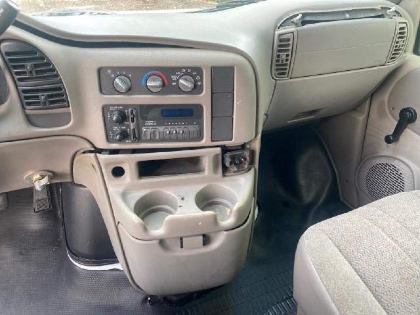 2001 White /Pewter Chevrolet Astro Cargo Van LOW MILES 84,812 (1GCDM19W71B) with an 4.3L Vortec 4300 Scpi V6 Engine engine, Automatic transmission, located at 4701 North Dixie Hwy, Pompano Beach, FL, 33064, (954) 422-2889, 26.240938, -80.123474 - OUR WEBPAGE FLORIDACARS1.COM HAS OVER 100 PHOTOS AND FREE CARFAX LINK 2001 CHEVROLET ASTRO VIN: 1GCDM19W71B154603 1 G C D M 1 9 W 7 1 B 1 5 4 6 0 3 VAN 4.3L V6 F OHV 12V GASOLINE 22 MPG REAR WHEEL DRIVE Features ABS Brakes Air Conditioning AM/FM Stereo Automatic Transmission CD Audio Cloth Seats Cru - Photo#55