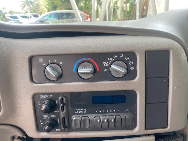 2001 White /Pewter Chevrolet Astro Cargo Van LOW MILES 84,812 (1GCDM19W71B) with an 4.3L Vortec 4300 Scpi V6 Engine engine, Automatic transmission, located at 4701 North Dixie Hwy, Pompano Beach, FL, 33064, (954) 422-2889, 26.240938, -80.123474 - OUR WEBPAGE FLORIDACARS1.COM HAS OVER 100 PHOTOS AND FREE CARFAX LINK 2001 CHEVROLET ASTRO VIN: 1GCDM19W71B154603 1 G C D M 1 9 W 7 1 B 1 5 4 6 0 3 VAN 4.3L V6 F OHV 12V GASOLINE 22 MPG REAR WHEEL DRIVE Features ABS Brakes Air Conditioning AM/FM Stereo Automatic Transmission CD Audio Cloth Seats Cru - Photo#56