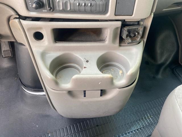 2001 White /Pewter Chevrolet Astro Cargo Van LOW MILES 84,812 (1GCDM19W71B) with an 4.3L Vortec 4300 Scpi V6 Engine engine, Automatic transmission, located at 4701 North Dixie Hwy, Pompano Beach, FL, 33064, (954) 422-2889, 26.240938, -80.123474 - OUR WEBPAGE FLORIDACARS1.COM HAS OVER 100 PHOTOS AND FREE CARFAX LINK 2001 CHEVROLET ASTRO VIN: 1GCDM19W71B154603 1 G C D M 1 9 W 7 1 B 1 5 4 6 0 3 VAN 4.3L V6 F OHV 12V GASOLINE 22 MPG REAR WHEEL DRIVE Features ABS Brakes Air Conditioning AM/FM Stereo Automatic Transmission CD Audio Cloth Seats Cru - Photo#57