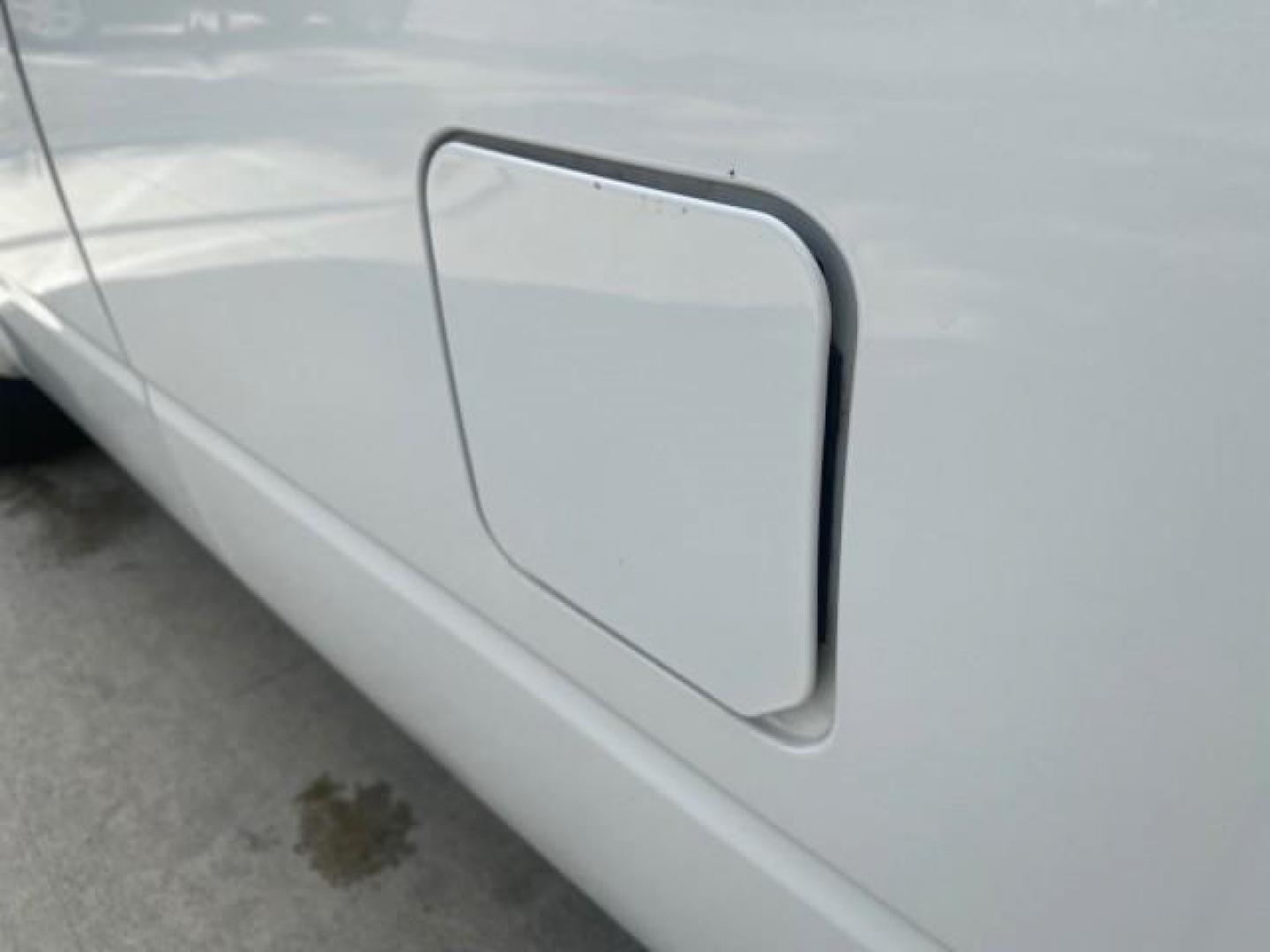 2001 White /Pewter Chevrolet Astro Cargo Van LOW MILES 84,812 (1GCDM19W71B) with an 4.3L Vortec 4300 Scpi V6 Engine engine, Automatic transmission, located at 4701 North Dixie Hwy, Pompano Beach, FL, 33064, (954) 422-2889, 26.240938, -80.123474 - OUR WEBPAGE FLORIDACARS1.COM HAS OVER 100 PHOTOS AND FREE CARFAX LINK 2001 CHEVROLET ASTRO VIN: 1GCDM19W71B154603 1 G C D M 1 9 W 7 1 B 1 5 4 6 0 3 VAN 4.3L V6 F OHV 12V GASOLINE 22 MPG REAR WHEEL DRIVE Features ABS Brakes Air Conditioning AM/FM Stereo Automatic Transmission CD Audio Cloth Seats Cru - Photo#74