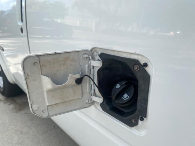 2001 White /Pewter Chevrolet Astro Cargo Van LOW MILES 84,812 (1GCDM19W71B) with an 4.3L Vortec 4300 Scpi V6 Engine engine, Automatic transmission, located at 4701 North Dixie Hwy, Pompano Beach, FL, 33064, (954) 422-2889, 26.240938, -80.123474 - OUR WEBPAGE FLORIDACARS1.COM HAS OVER 100 PHOTOS AND FREE CARFAX LINK 2001 CHEVROLET ASTRO VIN: 1GCDM19W71B154603 1 G C D M 1 9 W 7 1 B 1 5 4 6 0 3 VAN 4.3L V6 F OHV 12V GASOLINE 22 MPG REAR WHEEL DRIVE Features ABS Brakes Air Conditioning AM/FM Stereo Automatic Transmission CD Audio Cloth Seats Cru - Photo#75