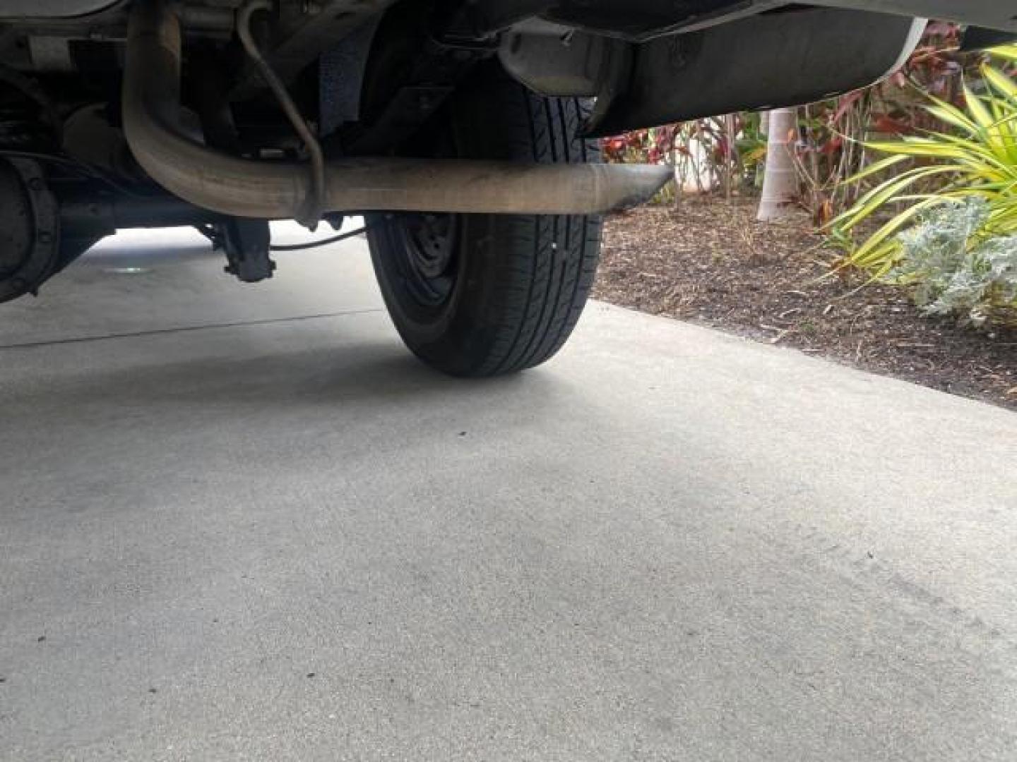 2001 White /Pewter Chevrolet Astro Cargo Van LOW MILES 84,812 (1GCDM19W71B) with an 4.3L Vortec 4300 Scpi V6 Engine engine, Automatic transmission, located at 4701 North Dixie Hwy, Pompano Beach, FL, 33064, (954) 422-2889, 26.240938, -80.123474 - OUR WEBPAGE FLORIDACARS1.COM HAS OVER 100 PHOTOS AND FREE CARFAX LINK 2001 CHEVROLET ASTRO VIN: 1GCDM19W71B154603 1 G C D M 1 9 W 7 1 B 1 5 4 6 0 3 VAN 4.3L V6 F OHV 12V GASOLINE 22 MPG REAR WHEEL DRIVE Features ABS Brakes Air Conditioning AM/FM Stereo Automatic Transmission CD Audio Cloth Seats Cru - Photo#91