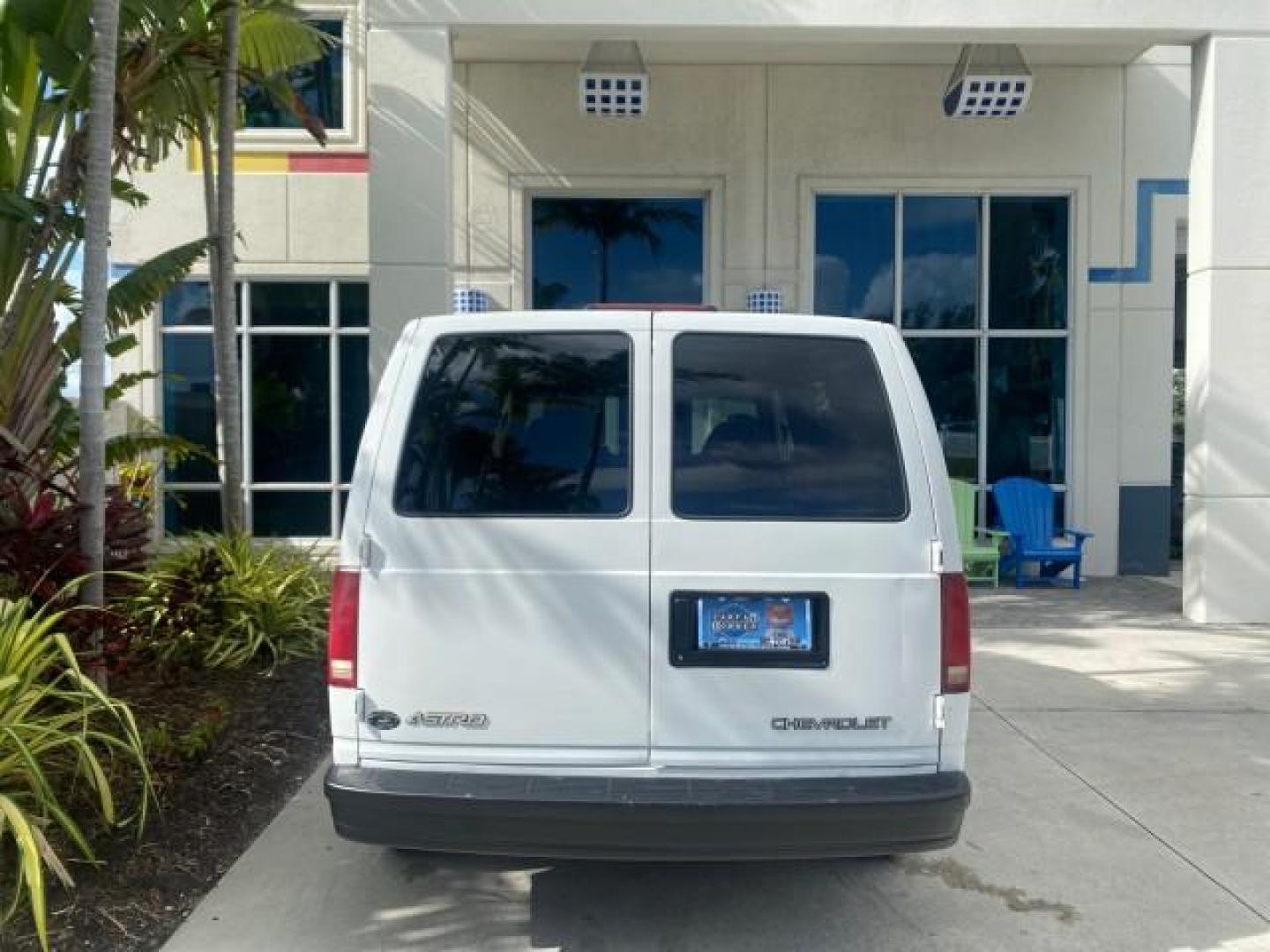 2001 White /Pewter Chevrolet Astro Cargo Van LOW MILES 84,812 (1GCDM19W71B) with an 4.3L Vortec 4300 Scpi V6 Engine engine, Automatic transmission, located at 4701 North Dixie Hwy, Pompano Beach, FL, 33064, (954) 422-2889, 26.240938, -80.123474 - OUR WEBPAGE FLORIDACARS1.COM HAS OVER 100 PHOTOS AND FREE CARFAX LINK 2001 CHEVROLET ASTRO VIN: 1GCDM19W71B154603 1 G C D M 1 9 W 7 1 B 1 5 4 6 0 3 VAN 4.3L V6 F OHV 12V GASOLINE 22 MPG REAR WHEEL DRIVE Features ABS Brakes Air Conditioning AM/FM Stereo Automatic Transmission CD Audio Cloth Seats Cru - Photo#93