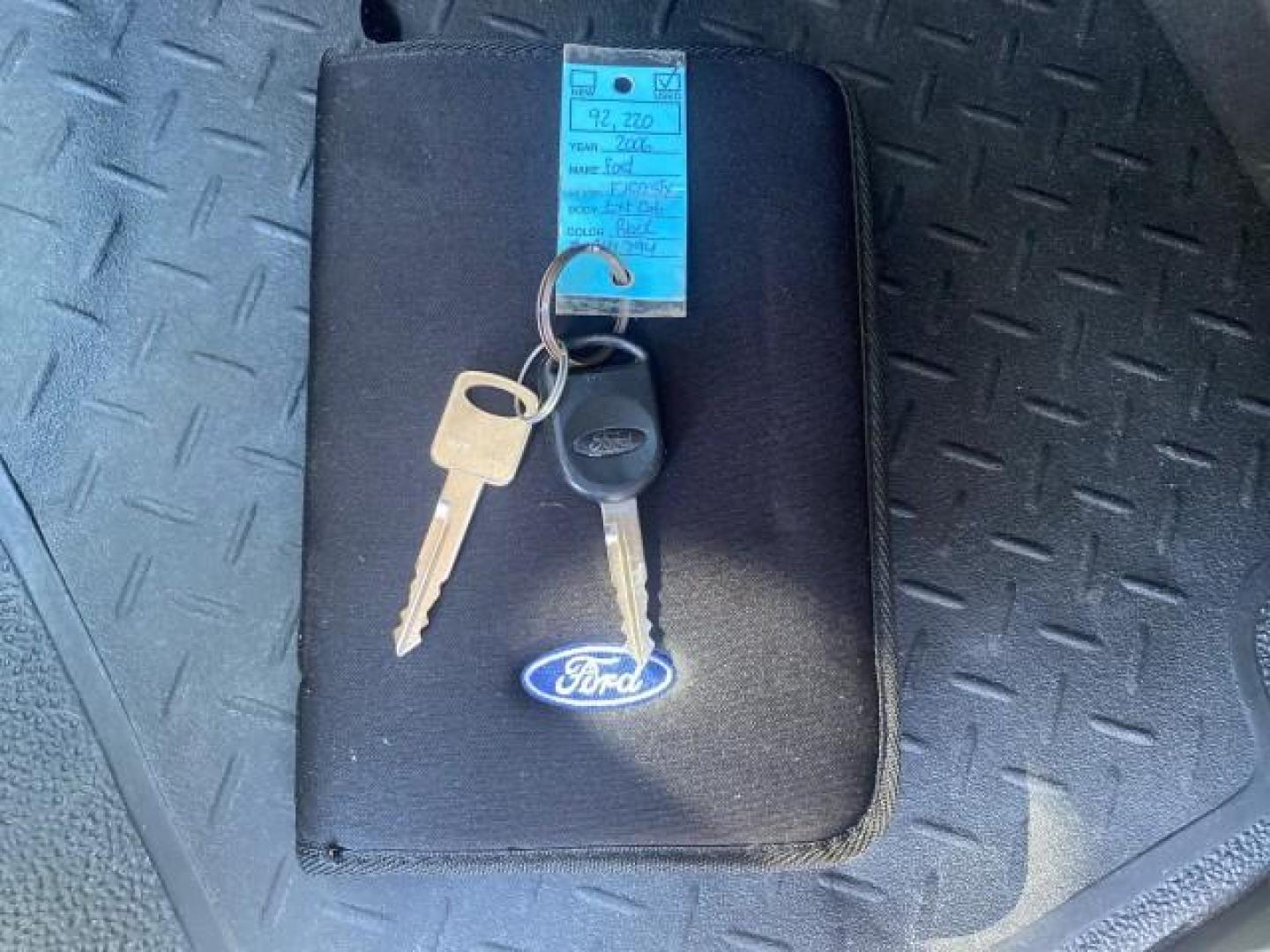 2006 Black /Flint Ford F-150 STX 4 DOOR LOW MILES 92,223 (1FTRX12W56N) with an 4.6L EFI V8 Engine engine, Automatic transmission, located at 4701 North Dixie Hwy, Pompano Beach, FL, 33064, (954) 422-2889, 26.240938, -80.123474 - OUR WEBPAGE FLORIDACARS1.COM HAS OVER 100 PHOTOS AND FREE CARFAX LINK 2006 FORD F-150 XL STX 4 DOOR EXTRA CAB ICE COLD AIR VIN: 1FTRX12W56NA41794 1 F T R X 1 2 W 5 6 N A 4 1 7 9 4 4 DOOR EXTENDED CAB PICKUP 4.6L V8 F GASOLINE 19 MPG REAR WHEEL DRIVE Features ABS Brakes Air Conditioning Alloy Wheels - Photo#23